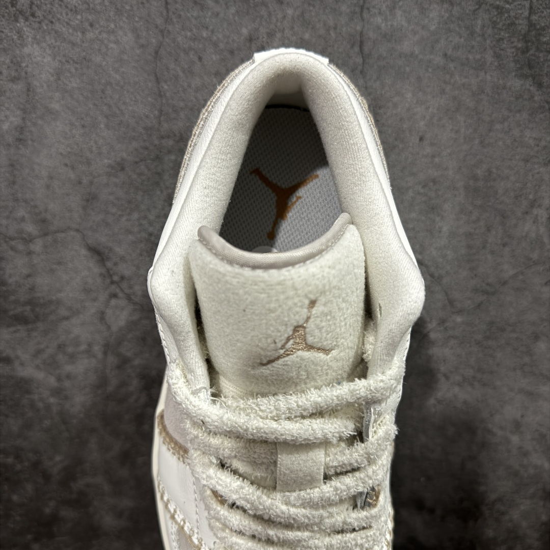 Air Jordan 1 AJ1 乔一 低帮复古篮球鞋 男女同款 米白棕色 HV4258-120市面中低