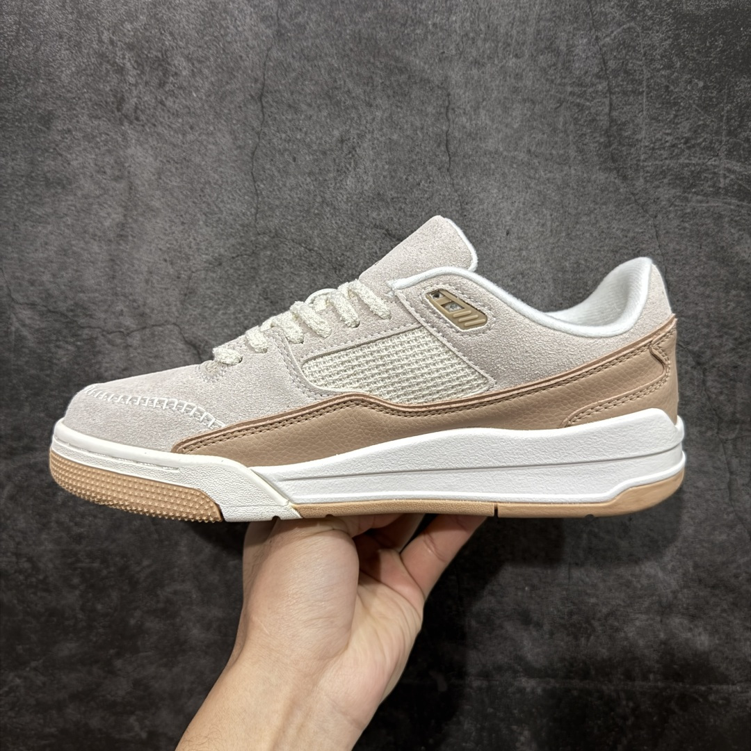 图片[2]-【纯原版】Air Jordan Retro Flight Court SP低帮 AJ低邦 乔丹篮球鞋系列 目前市场最正确版本 头层翻毛＋头层皮 区别市场通货 正确针织鞋码效果 版型完美 正确私模大底 鞋款整体以翻毛皮打造，搭配侧身头层皮面框架，鞋舌及后跟Jumpman Logo分别采用刺绣点缀，后跟侧身Flighth字样也辅以刺绣呈现，秉承轻量化的速度型篮球鞋设计思想完成设计，降低重量的同时提升舒适度，中底延续前作使用了分离式后掌可视化Air Soleb气垫。鞋带孔和后跟鞋提以籃网为造型灵感，将篮球运动巧妙融入到鞋款的设计之中，使鞋身整体富有流动性、节奏感和优雅气质。 货号：IB4414-120 尺码：36 36.5 37.5 38 38.5 39 40 40.5 41 42 42.5 43 44 44.5 45-选品中心