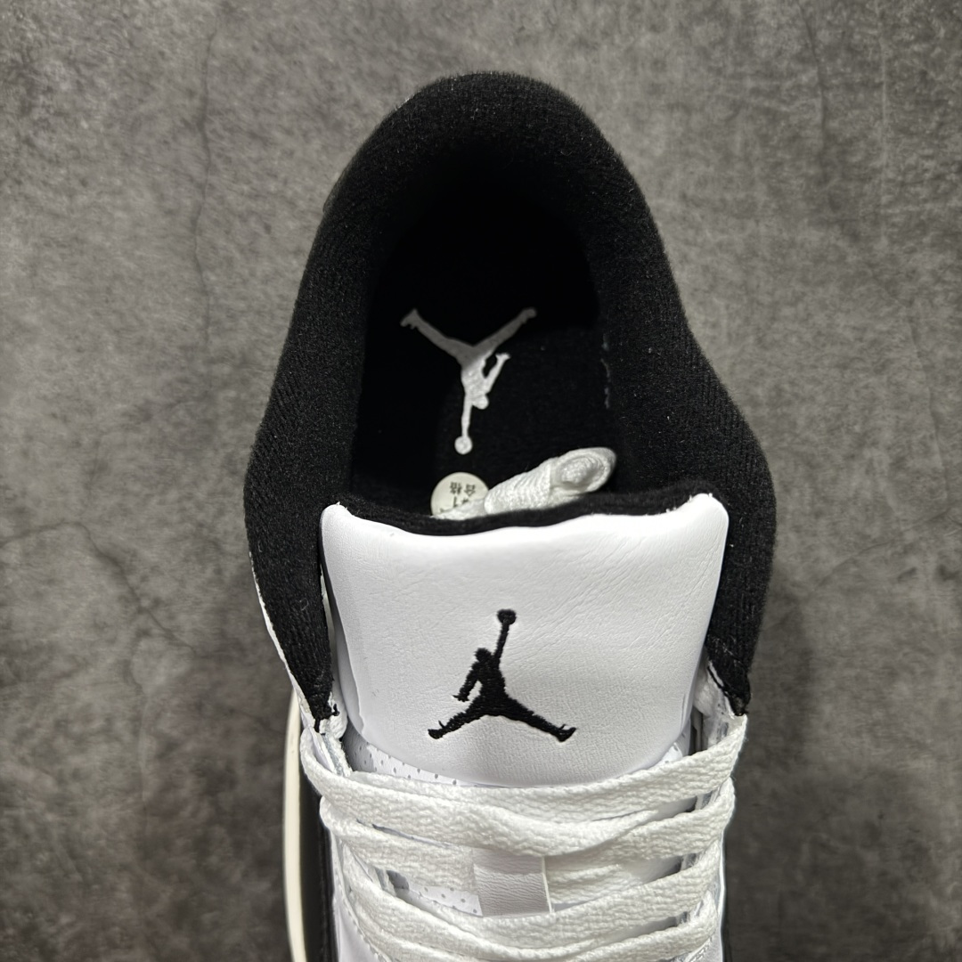 图片[8]-【纯原版】Air Jordan Retro Flight Court SP低帮 AJ低邦 乔丹篮球鞋系列 目前市场最正确版本 头层翻毛＋头层皮 区别市场通货 正确针织鞋码效果 版型完美 正确私模大底 鞋款整体以翻毛皮打造，搭配侧身头层皮面框架，鞋舌及后跟Jumpman Logo分别采用刺绣点缀，后跟侧身Flighth字样也辅以刺绣呈现，秉承轻量化的速度型篮球鞋设计思想完成设计，降低重量的同时提升舒适度，中底延续前作使用了分离式后掌可视化Air Soleb气垫。鞋带孔和后跟鞋提以籃网为造型灵感，将篮球运动巧妙融入到鞋款的设计之中，使鞋身整体富有流动性、节奏感和优雅气质。 货号：HF3255-112 尺码：36 36.5 37.5 38 38.5 39 40 40.5 41 42 42.5 43 44 44.5 45-选品中心