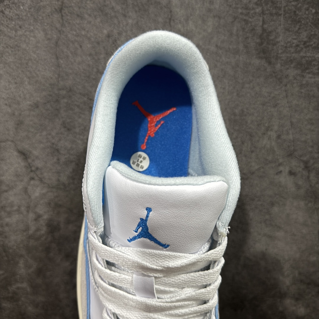 图片[8]-【纯原版】Air Jordan Retro Flight Court SP低帮 AJ低邦 乔丹篮球鞋系列 目前市场最正确版本 头层翻毛＋头层皮 区别市场通货 正确针织鞋码效果 版型完美 正确私模大底 鞋款整体以翻毛皮打造，搭配侧身头层皮面框架，鞋舌及后跟Jumpman Logo分别采用刺绣点缀，后跟侧身Flighth字样也辅以刺绣呈现，秉承轻量化的速度型篮球鞋设计思想完成设计，降低重量的同时提升舒适度，中底延续前作使用了分离式后掌可视化Air Soleb气垫。鞋带孔和后跟鞋提以籃网为造型灵感，将篮球运动巧妙融入到鞋款的设计之中，使鞋身整体富有流动性、节奏感和优雅气质。 货号：HF3255-104 尺码：36 36.5 37.5 38 38.5 39 40 40.5 41 42 42.5 43 44 44.5 45-选品中心