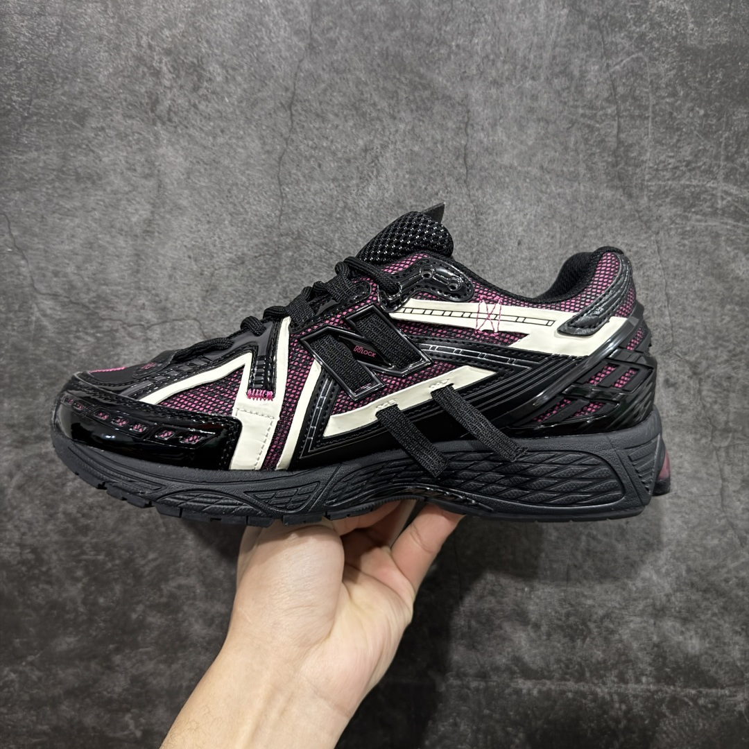 图片[2]-【GS纯原】新百伦 New Balance M1906系列 复古运动鞋单品宝藏老爹鞋 U1906AD 高端品质 正确六层组合底 市场唯一防伪蓝光跳码鞋标💪🏻 作为NB最经典的档案鞋型之一，与2002一样，1906有着NB最成熟的技术加持和复古款式，而本次推出的版本参照2002r的定位，相信会在性价两端做出权衡。单从造型上来看，依旧是vibe风格，味道很正，细节也很酷，这双1906r无疑必能打入复古跑鞋爱好者的年度鞋款名录。 尺码：36-45半-选品中心