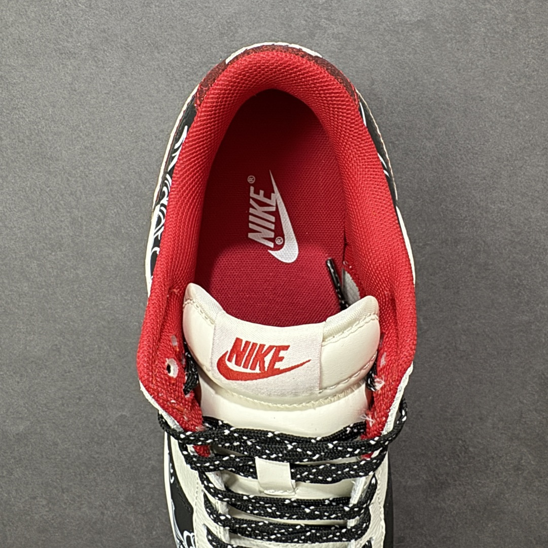 图片[7]-【定制版】Nike SB Dunk Low 马年激光刺绣经典黑白+华丽红金双勾，再点缀以独特的佩斯利花纹，这双Dunk Low宛如一件行走的艺术品。它将街头的不羁与复古的优雅巧妙交织，每一步都踏出别具一格的潮流态度，是鞋柜中不可或缺的吸睛存在。 货号： XD6188-052 尺码：36 36.5 37.5 38 38.5 39 40 40.5 41 42 42.5 43 44 44.5 45-选品中心