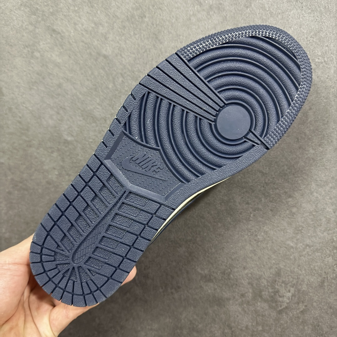 图片[9]-【定制版】Air Jordan 1 Low AJ1 乔1马年联名 高端定制 低帮复古篮球鞋 FF2026-001  #定制鞋盒 大厂纯原品质出货 超高清洁度 皮料切割干净无任何毛边 细节完美   尺码：36 36.5 37.5 38 38.5 39 40 40.5 41 42 42.5 43 44 44.5 45 编码：HXSB330340-选品中心