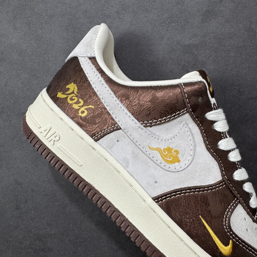 图片[6]-【定制版】Nike SB Dunk Low“ 马年限定——白棕中国风” 高端定制 低帮休闲板鞋 定制鞋盒 大厂纯原品质出货 超高清洁度 皮料切割干净无任何毛边 细节完美 货号：KD1688-005 尺码：36 36.5 37.5 38 38.5 39 40 40.5 41 42 42.5 43 44 44.5 45 编码：HXSB310320-选品中心