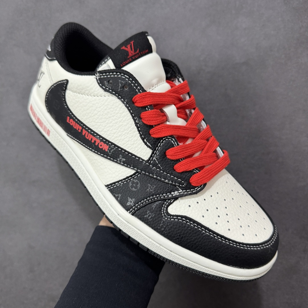 图片[3]-【定制版】Travis Scott x Fragment Design x Jordan Air Jordan 1 Low OG SP “路易威登联名——白黑压纹” LV立体压花 高端定制 倒钩三方联名低帮篮球鞋 #定制鞋盒 大厂纯原品质出货 超高清洁度 皮料切割干净无任何毛边 细节完美 货号：DZ2688-008 尺码： 36 36.5 37.5 38 38.5 39 40 40.5 41 42 42.5 43 44 44.5 45-选品中心