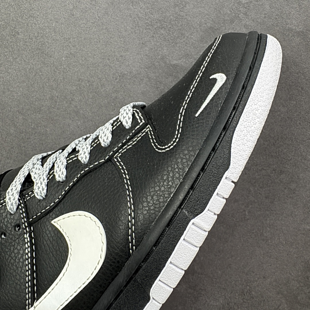 图片[5]-【定制版】SB Dunk Low 街头潮魂炸场！这双Stussy斯图西联名Dunk直接封神！经典SB Dunk Low黑武士鞋型搭配奶白勾子撞色，瞬间解锁高阶街头感，鞋身Stussy手写体标识+金属吊坠拉满细节质感，专属编号敲定稀缺属性。头层牛皮材质兼顾脚感与耐穿度，小众定制款彻底告别撞款，不管是滑板出街还是潮圈收藏，都是硬核玩家的必入款！ 货号：MN1688-111 尺码：36 36.5 37.5 38 38.5 39 40 40.5 41 42 42.5 43 44 44.5 45-选品中心