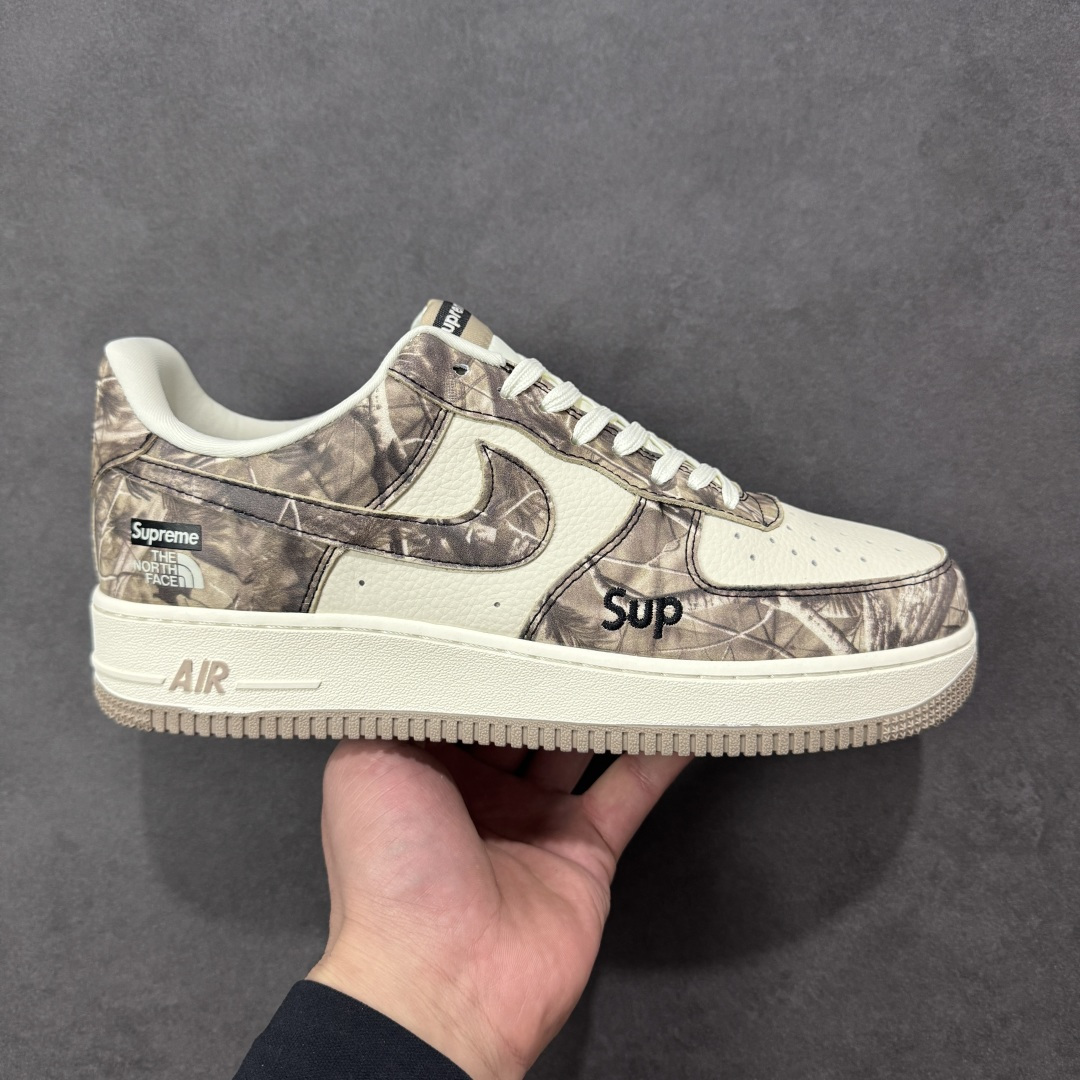 【定制版】NIke Air Force 1 \'07 Low “北面 SUP三方联名--枯木寻秋” 空军一号低帮 运动鞋 休闲鞋 头层皮 折边针车 工艺难度大 原楦头原纸板 高端定制鞋盒 原厂鞋底 超高清洁度 细节完美 货号：DF0188-125 尺码：36 36.5 37.5 38 38.5 39 40 40.5 41 42 42.5 43 44 44.5 45 编码：HXSB310320-选品中心