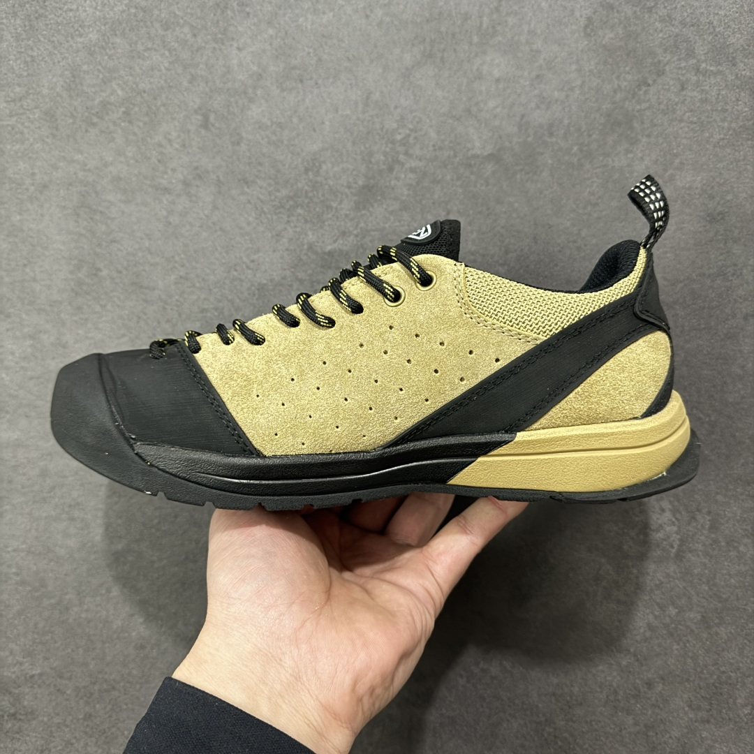 图片[2]-【中山原单版】 KEEN科恩 JASPER 3 户外休闲 耐磨透气 低帮户外徒步鞋 日系街头复古风 可以暴走2w步的丑鞋 第一眼丑萌丑萌，一上脚真香! 平台代购专供 官网一致包装 原版鞋垫舒适度一级棒 回弹好 牛皮鞋身的包裹性hin好，透气舒适 徒步登山 citywalk选它准没错， 鞋底足够软，回弹性不错 配送原版替换鞋带 多姿多彩 尺码：35 36 37 38 39 40 41 42 43 44 45 货号：1025116-选品中心