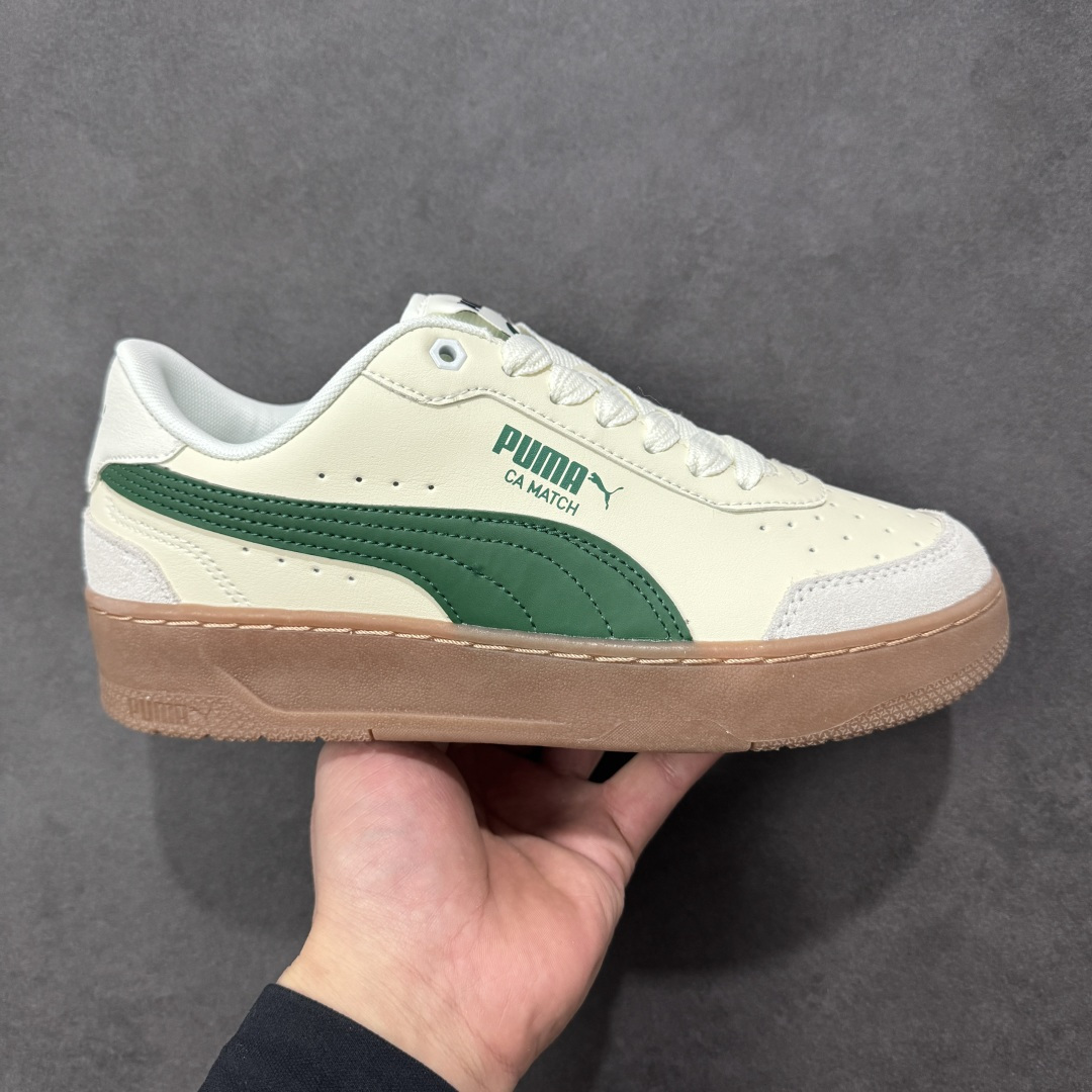 【公司级】PUMA彪马 CA Match Court 休闲经典简约复古 低帮板鞋 设计灵感源自90及00一代的滑板运动文化 简约又不失设计巧思的帅气风格让它轻松驾驭日常休闲或滑板场合 运动兼具匠心 细节彰显品质 衬垫边缘以提供支撑和灵活性 强化鞋头以承受持续的磨损 耐磨性强 稳定性高 抓地更牢 不易打滑 货号：308621-09 尺码：36 37 38 39 40 41 42 43 44 45-选品中心