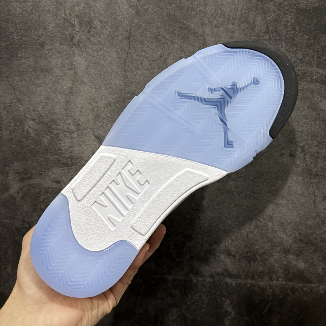 图片[9]-【PK纯原】Air Jordan 5 Retro \”White Metallic\” AJ5 乔5白银 HQ7978-103 国内一线大厂出品 匠心打造 原厂皮料原厂数据 全新纸板 模具打造 外贸 平台高端零售专供品质 品质毋庸置疑 一眼正品既视感 细节均已解码 尺码：40 40.5 41 42 42.5 43 44 44.5 45 46 47.5-选品中心