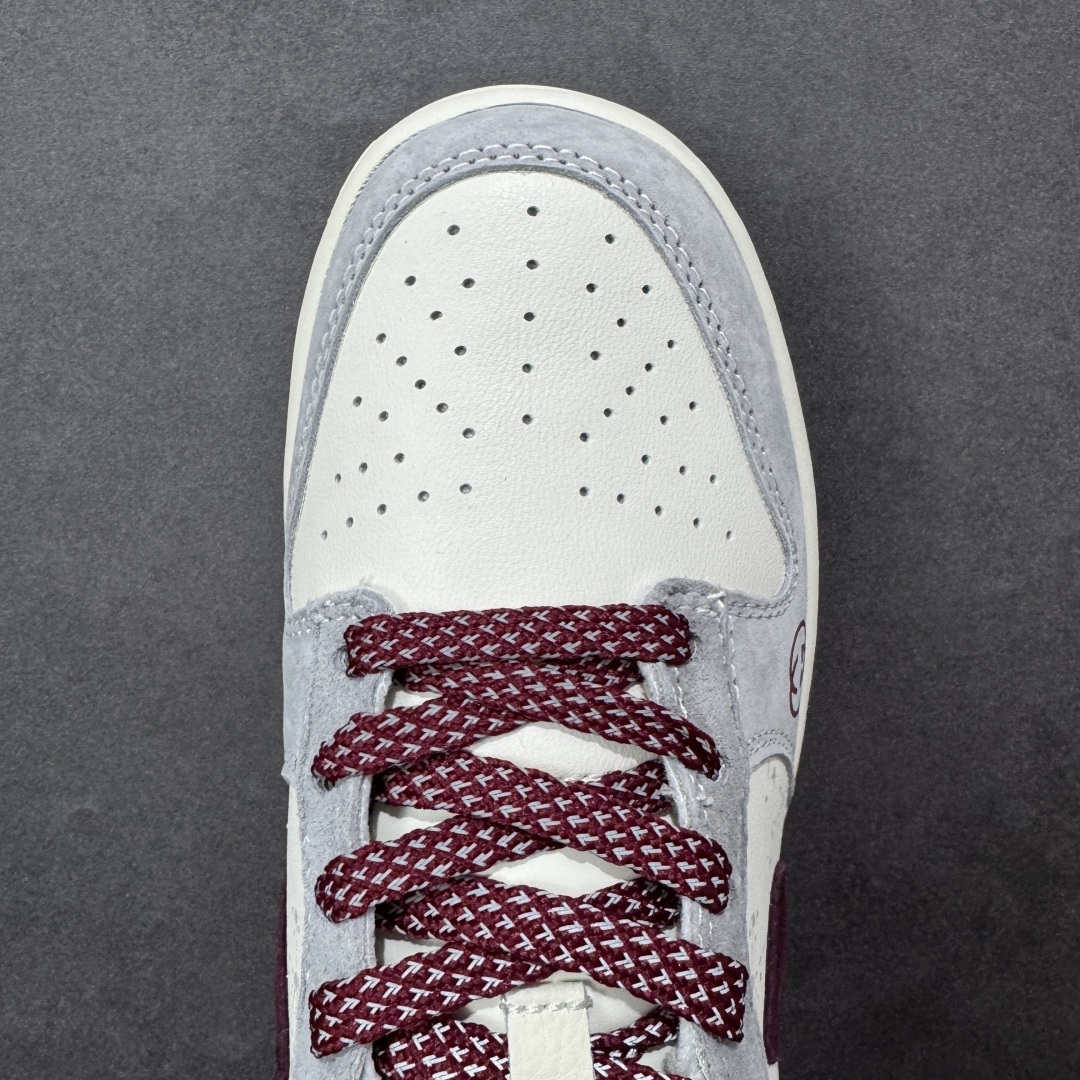 图片[8]-【定制版】Nike SB Dunk Low 古驰联名 灰白拼酒红 高端定制 低帮休闲板鞋 #定制鞋盒 大厂纯原品质出货 超高清洁度 皮料切割干净无任何毛边 细节完美 货号：DN3168-012 尺码：36 36.5 37.5 38 38.5 39 40 40.5 41 42 42.5 43 44 44.5 45-选品中心