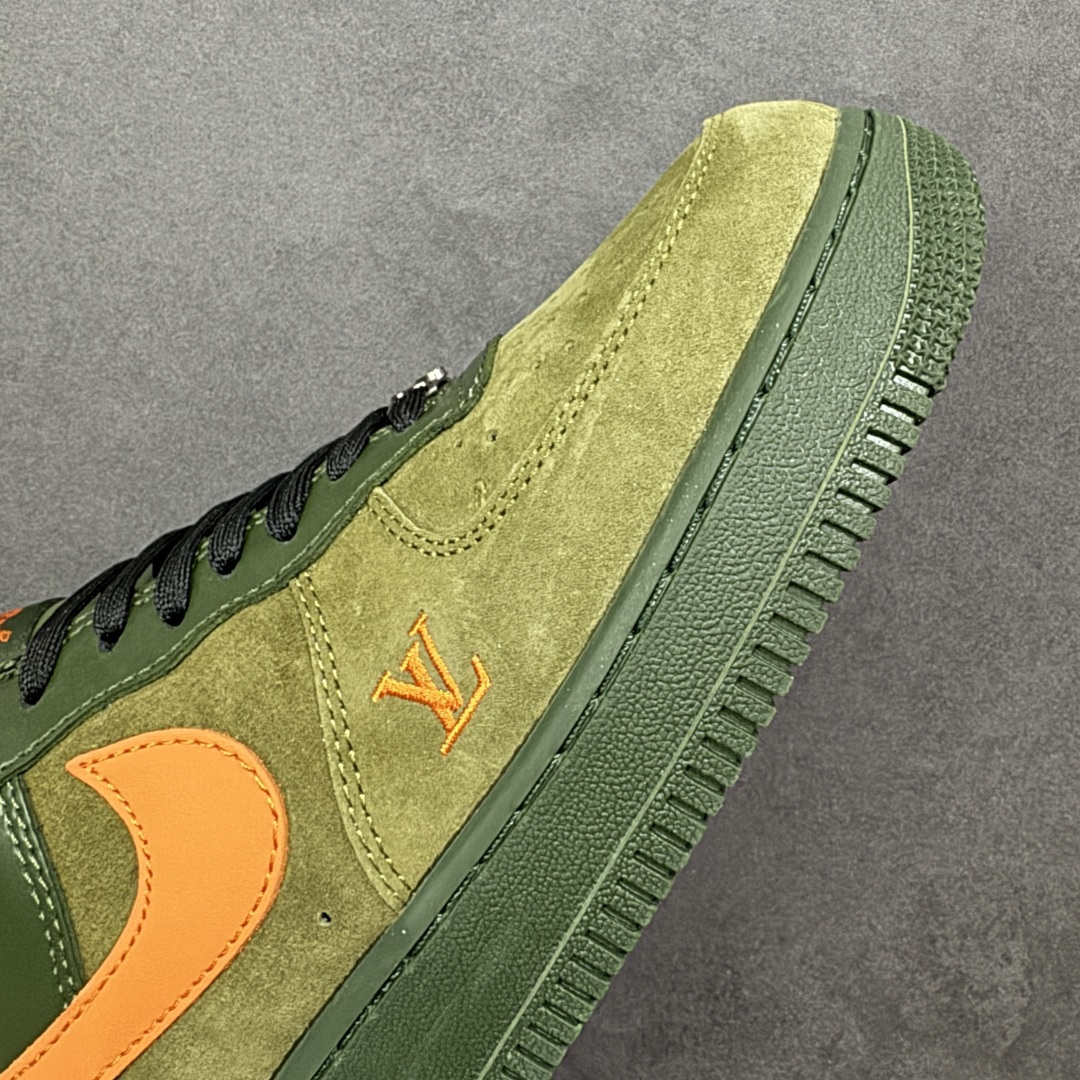 图片[5]-【定制版】NIke Air Force 1 \’07 Low “马年限定–军绿橙星” 空军一号低帮 运动鞋 休闲鞋 头层皮 折边针车 工艺难度大 原楦头原纸板 高端定制鞋盒 原厂鞋底 超高清洁度 细节完美 货号：XY9025-010 尺码：36 36.5 37.5 38 38.5 39 40 40.5 41 42 42.5 43 44 44.5 45 编码：HXSB310320-选品中心