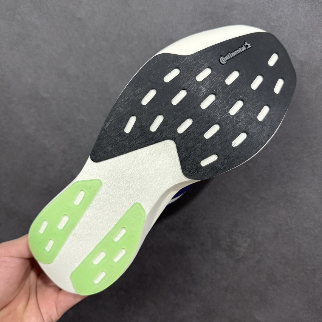 图片[9]-【HD版本】Ad Adizero Evo SL M 阿迪超轻透气缓震跑鞋  以令人难以置信的138克重量，刷新了跑鞋轻量化的记录，阿迪在材料科学和工艺技术上的深厚积累。  全新鞋款采用Lightweight Upper材料，让穿着者几乎能够体验到一种\”裸足\”的感觉 货号：JS4495  尺码：36 36.5 37.5 38 38.5 39 40 40.5 41 42 42.5 43 44 45 46-选品中心