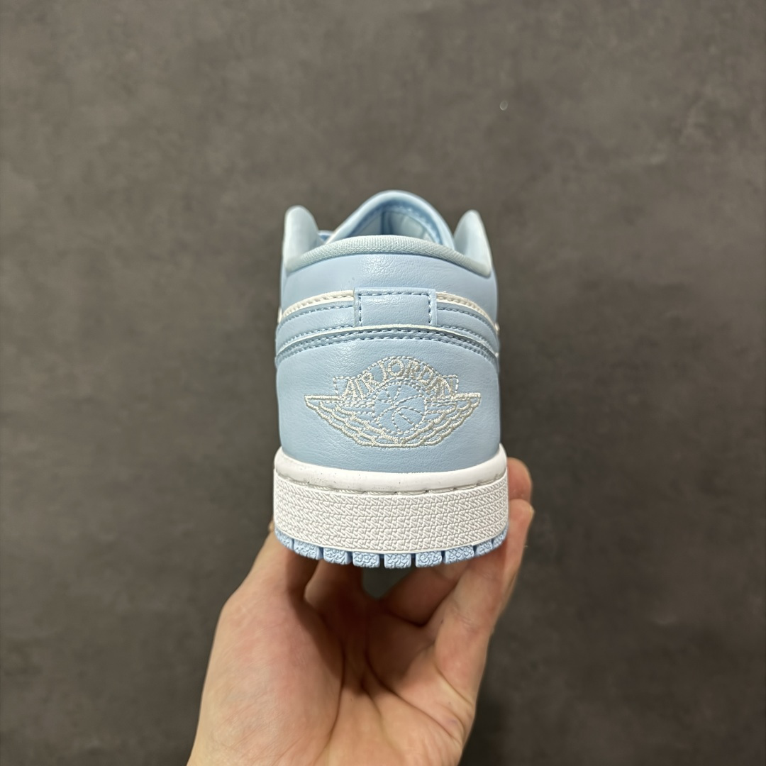 图片[4]-【H11版本】耐克Nike Air Jordan 1 AJ1经典复古经典低帮百搭文化篮球鞋 DC0774-141 公司级真标半码制#原档案原数据开发版型#采用荔枝纹头层皮革鞋面材质#原厂立体填充鞋舌海绵#中底注胶孔及缜密中底拉帮工艺#原数据开发模具大底 尺码：35.5 36 36.5 37.5 38 38.5 39 40 40.5 41 42 42.5 43 44 44.5 45 46 47.5 编码：H11B250260-选品中心