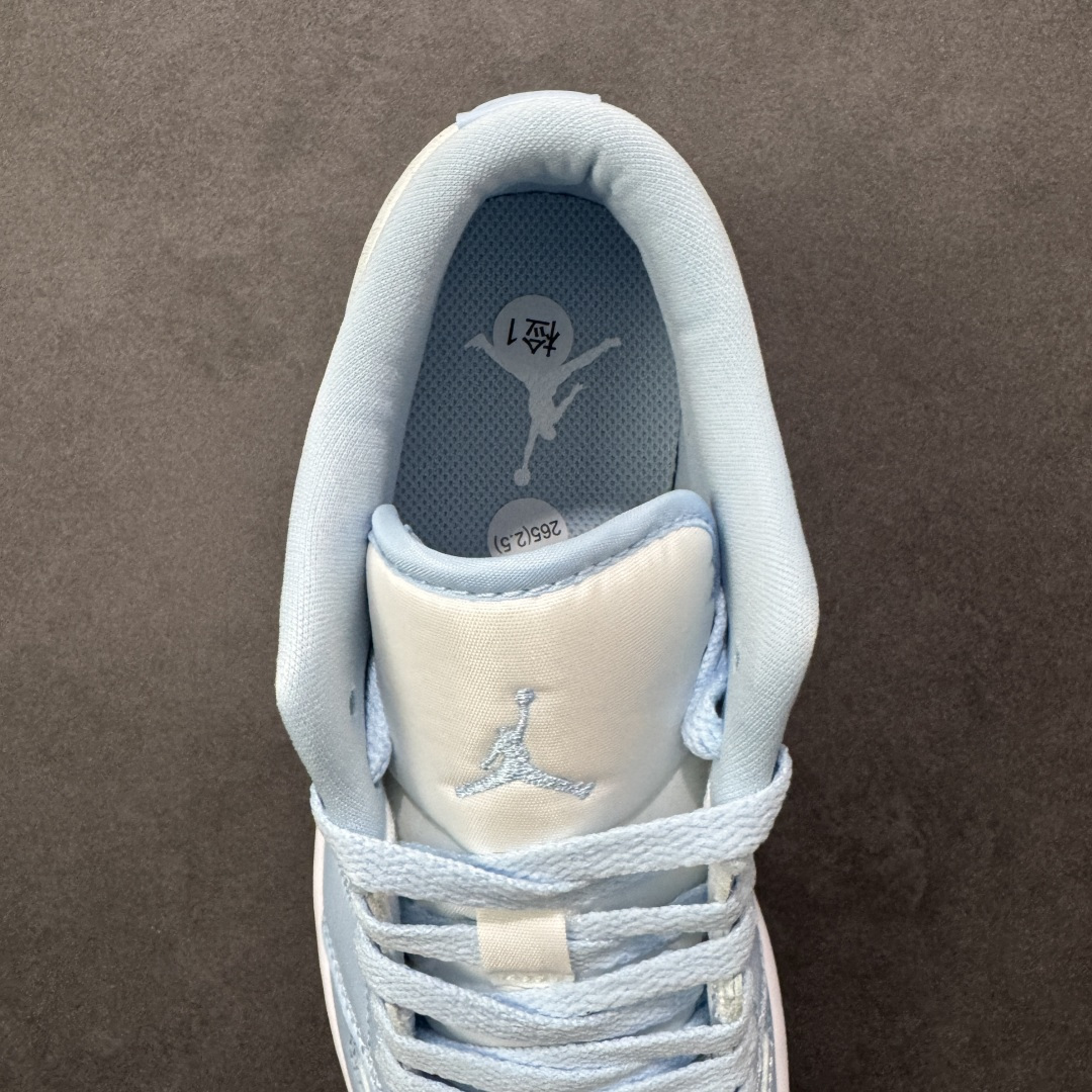 图片[7]-【H11版本】耐克Nike Air Jordan 1 AJ1经典复古经典低帮百搭文化篮球鞋 DC0774-141 公司级真标半码制#原档案原数据开发版型#采用荔枝纹头层皮革鞋面材质#原厂立体填充鞋舌海绵#中底注胶孔及缜密中底拉帮工艺#原数据开发模具大底 尺码：35.5 36 36.5 37.5 38 38.5 39 40 40.5 41 42 42.5 43 44 44.5 45 46 47.5 编码：H11B250260-选品中心