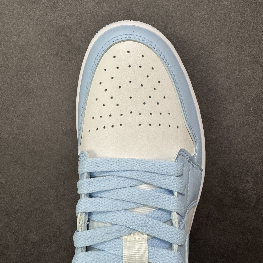 图片[8]-【H11版本】耐克Nike Air Jordan 1 AJ1经典复古经典低帮百搭文化篮球鞋 DC0774-141 公司级真标半码制#原档案原数据开发版型#采用荔枝纹头层皮革鞋面材质#原厂立体填充鞋舌海绵#中底注胶孔及缜密中底拉帮工艺#原数据开发模具大底 尺码：35.5 36 36.5 37.5 38 38.5 39 40 40.5 41 42 42.5 43 44 44.5 45 46 47.5 编码：H11B250260-选品中心