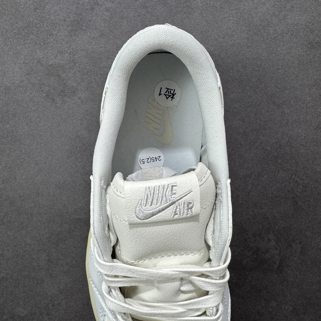 图片[7]-【H11版本】耐克Nike Air Jordan 1 AJ1经典复古经典低帮百搭文化篮球鞋”Floral Swoosh“ AJ1 乔1花朵刺绣 IF4391-100 公司级真标半码制#原档案原数据开发版型#采用荔枝纹头层皮革鞋面材质#原厂立体填充鞋舌海绵#中底注胶孔及缜密中底拉帮工艺#原数据开发模具大底 尺码：35.5 36 36.5 37.5 38 38.5 39 40 40.5 41 42 42.5 43 44 44.5 45 46 47.5 编码：H11B250260-选品中心