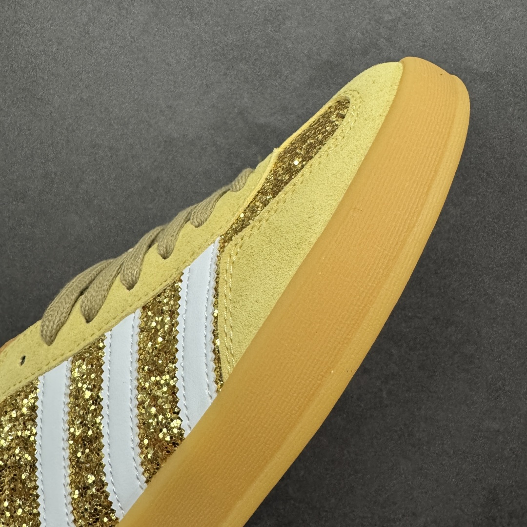 图片[5]-【公司级】Adidas originals Gazelle Indoor GL复古单品 自1960年代发售以来，“GAZELLE”系列凭借其古典复古魅力，一直备受喜爱。如今，该系列以最新潮流的“运动&少女”穿搭造型亮相，展示了其作为时尚单品的独特魅力。其设计注重脚的舒适度和时尚感，吸引了众多消费者的目光 货号：JR1266 尺码：35.5 36 36.5 37 38 38.5 39 40 40.5 41 42 42.5 43 44 45-选品中心