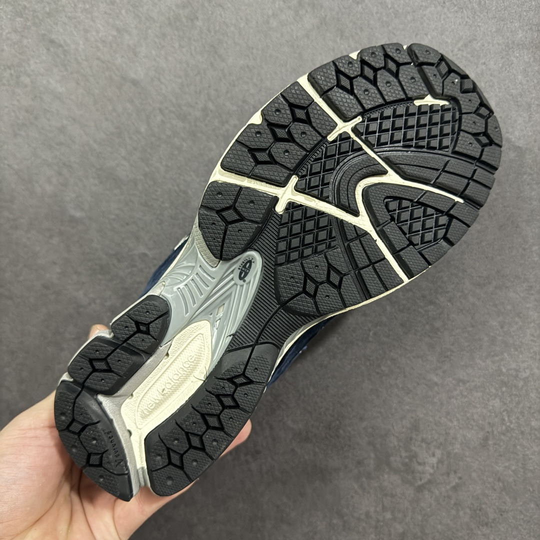 图片[9]-【FS纯原福利】New Balance NB2002R系列 最强福利 纯原封神版本 强力主推 顶级组合大底 原厂皮料 品质可对标 M/总裁版 工厂匠心打造 耗时数月开发完成 工艺极其复杂难度可想而知 新开独立私模大底（非市场一体公底）全网唯一正确六层组合大底 高端零售专供产物 相当nice 之前高价卖的产品 现在白菜价抛售 尺码：36-45 货号：M2002RDF-选品中心