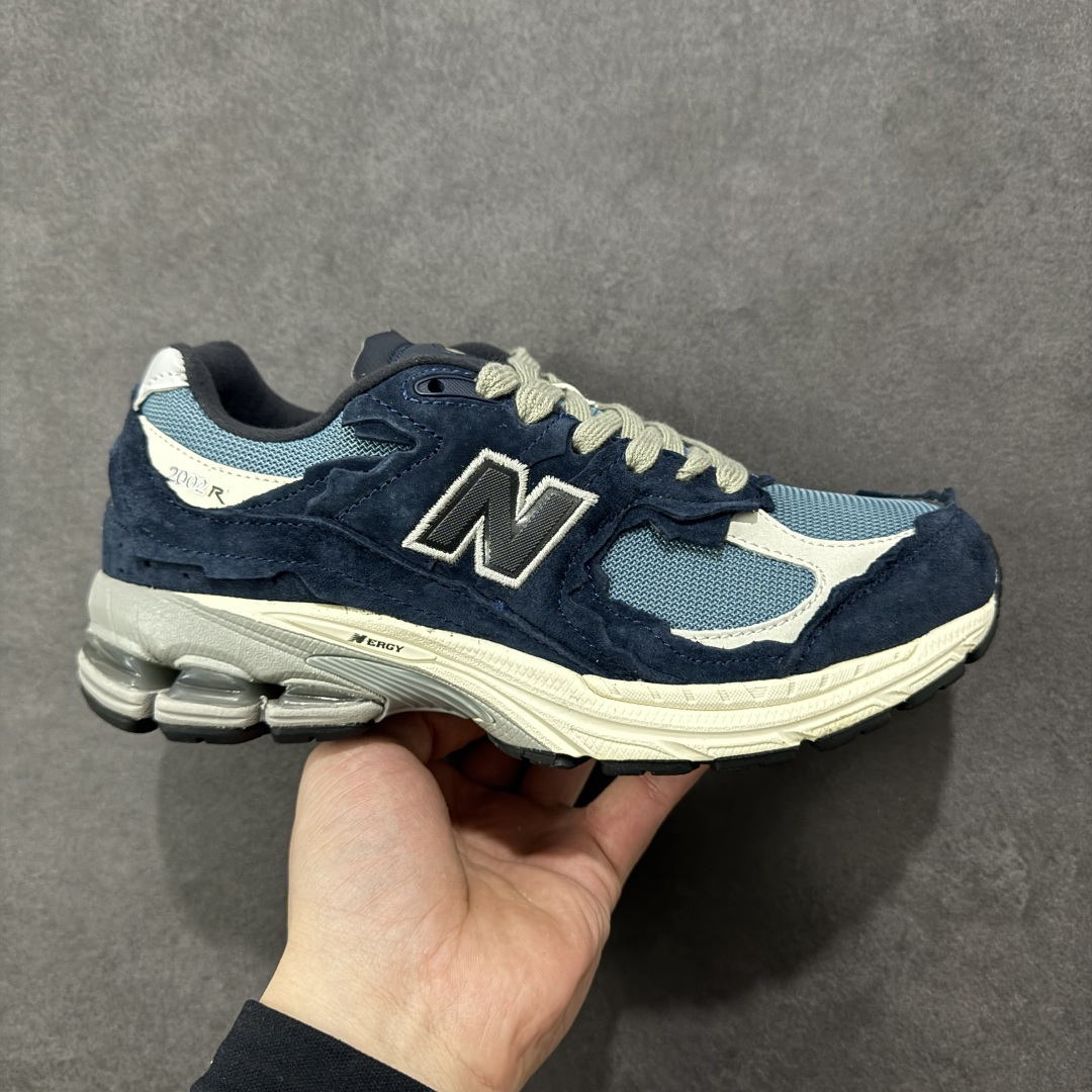 【FS纯原福利】New Balance NB2002R系列 最强福利 纯原封神版本 强力主推 顶级组合大底 原厂皮料 品质可对标 M/总裁版 工厂匠心打造 耗时数月开发完成 工艺极其复杂难度可想而知 新开独立私模大底（非市场一体公底）全网唯一正确六层组合大底 高端零售专供产物 相当nice 之前高价卖的产品 现在白菜价抛售 尺码：36-45 货号：M2002RDF-选品中心