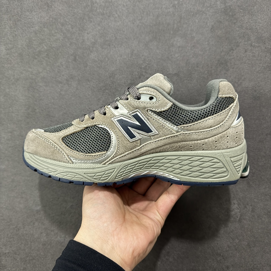图片[2]-【FS纯原福利】New Balance NB2002R系列 最强福利 纯原封神版本 强力主推 顶级组合大底 原厂皮料 品质可对标 M/总裁版 工厂匠心打造 耗时数月开发完成 工艺极其复杂难度可想而知 新开独立私模大底（非市场一体公底）全网唯一正确六层组合大底 高端零售专供产物 相当nice 之前高价卖的产品 现在白菜价抛售 尺码：36-45带半码 货号：ML2002RA-选品中心