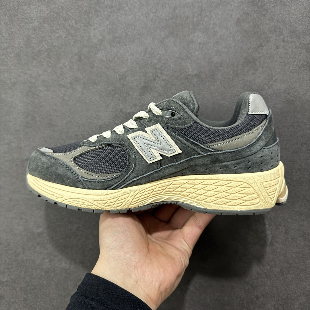 图片[2]-【FS纯原福利】New Balance NB2002R系列 最强福利 纯原封神版本 强力主推 顶级组合大底 原厂皮料 品质可对标 M/总裁版 工厂匠心打造 耗时数月开发完成 工艺极其复杂难度可想而知 新开独立私模大底（非市场一体公底）全网唯一正确六层组合大底 高端零售专供产物 相当nice 之前高价卖的产品 现在白菜价抛售 尺码：36-45带半码 货号：M2002RHO-选品中心