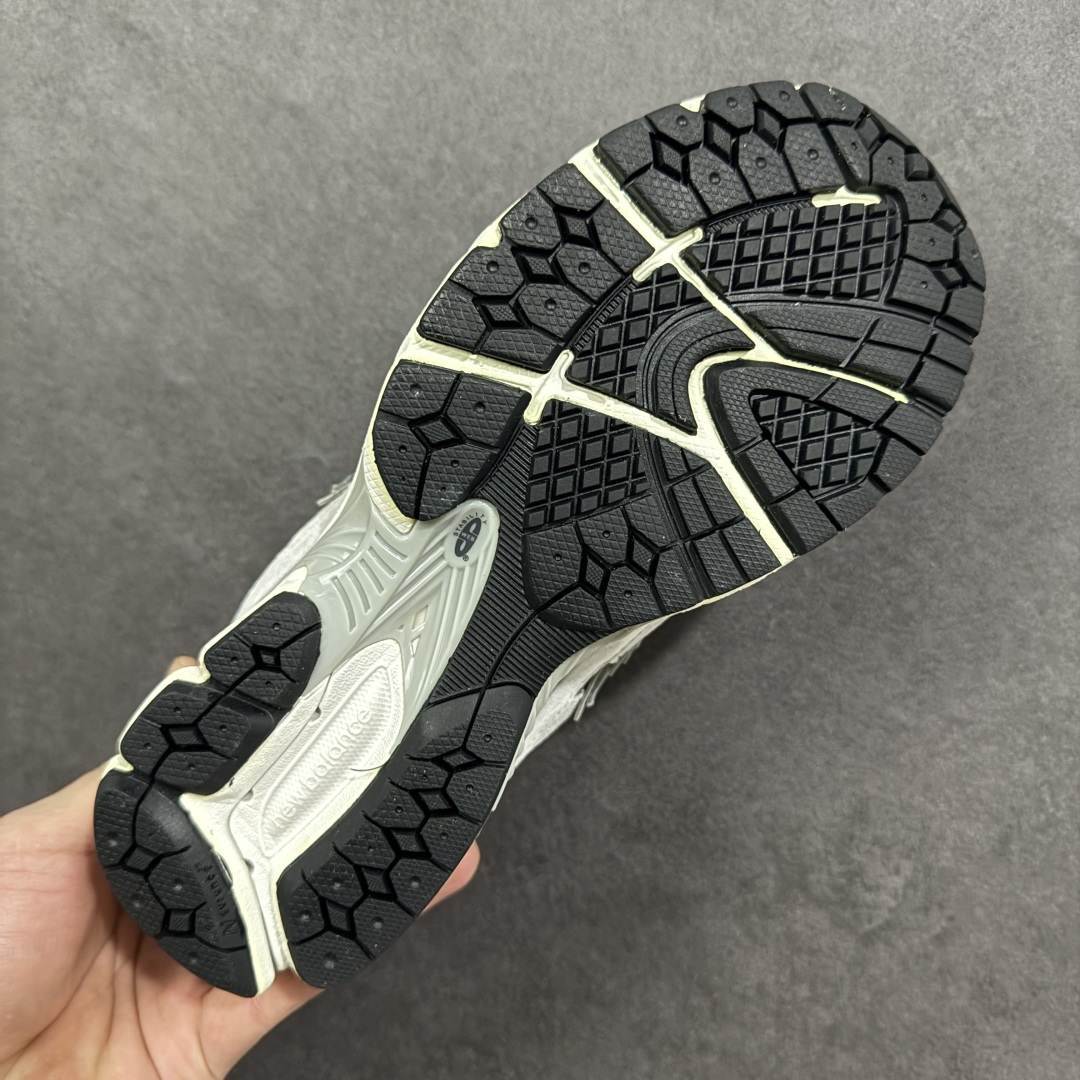 图片[9]-【FS纯原福利】New Balance NB2002R系列 最强福利 纯原封神版本 强力主推 顶级组合大底 原厂皮料 品质可对标 M/总裁版 工厂匠心打造 耗时数月开发完成 工艺极其复杂难度可想而知 新开独立私模大底（非市场一体公底）全网唯一正确六层组合大底 高端零售专供产物 相当nice 之前高价卖的产品 现在白菜价抛售 尺码：36-45带半码 货号：M2002RJD-选品中心