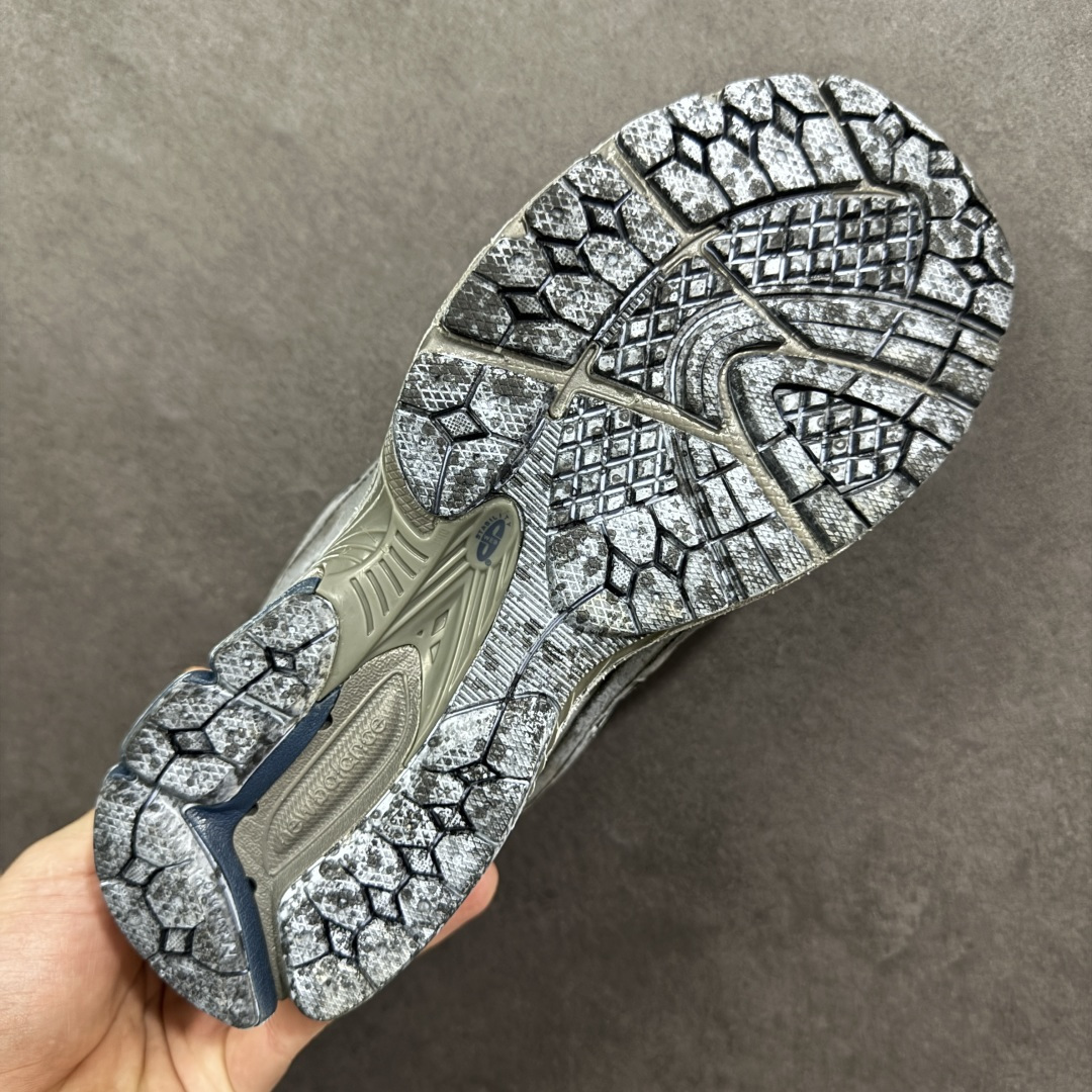 图片[9]-【FS纯原福利】New Balance NB2002R系列 最强福利 纯原封神版本 强力主推 顶级组合大底 原厂皮料 品质可对标 M/总裁版 工厂匠心打造 耗时数月开发完成 工艺极其复杂难度可想而知 新开独立私模大底（非市场一体公底）全网唯一正确六层组合大底 高端零售专供产物 相当nice 之前高价卖的产品 现在白菜价抛售 尺码：36-45带半码 货号：ML2002RXA-选品中心