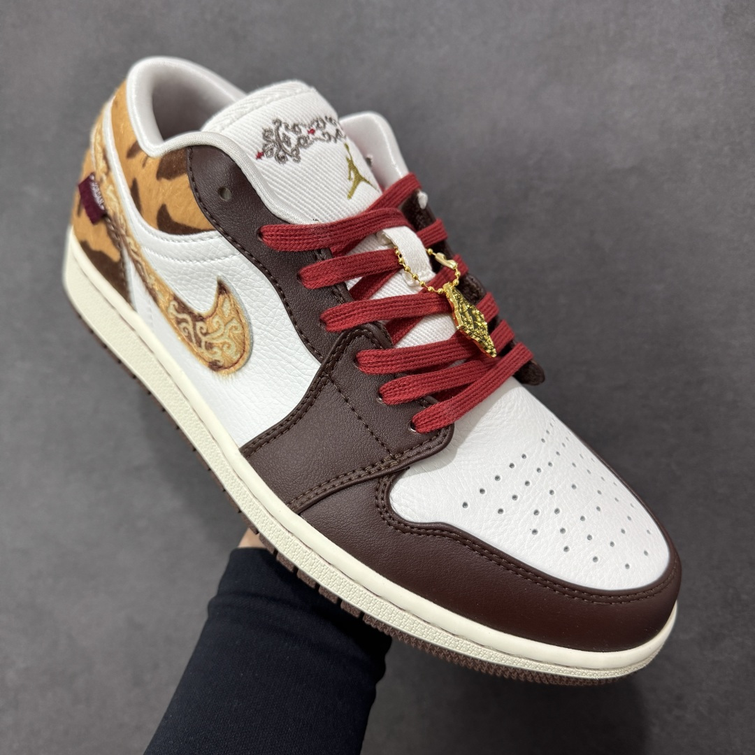 图片[3]-【Bc纯原】独立订单 马年限定款 Air Jordan 1 AJ1系列 1：1 材料打造 全网最性价比单价 新年爆炸款式 品质细节一步到位 细节随意对比市场版本 同价位吊打同行版本💪 尺码：35.5-36 货号：IQ5321/121-选品中心