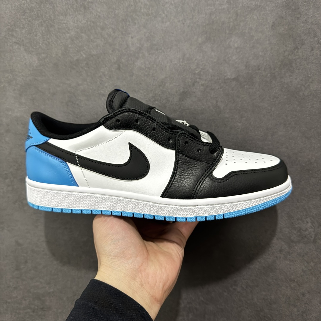 【纯原特价】AJ1低帮系列 纯头层中高端产物 市场知名版本 原市场零售4-5xx多的货! 做工 用料 细节都能经得起考验,真真正正的好货特价! 尺码36-47.5全码齐! 货号:CZ0790-104-选品中心