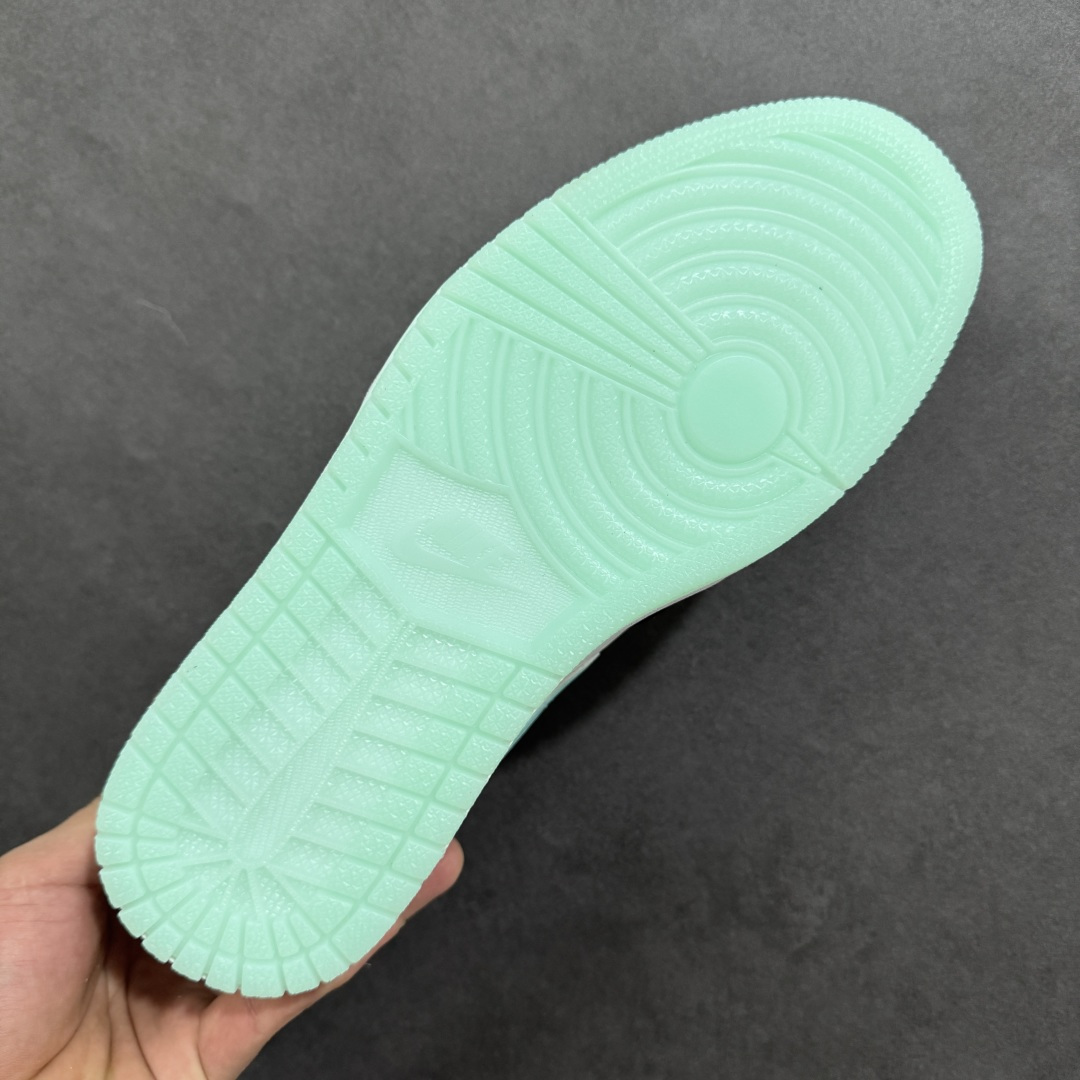 图片[9]-【H11版本】耐克Nike Air Jordan 1 AJ1经典复古经典低帮百搭文化篮球鞋 CQ9828-131 公司级真标半码制#原档案原数据开发版型#采用荔枝纹头层皮革鞋面材质#原厂立体填充鞋舌海绵#中底注胶孔及缜密中底拉帮工艺#原数据开发模具大底 尺码：35.5 36 36.5 37.5 38 38.5 39 40 40.5 41 42 42.5 43 44 44.5 45 46 47.5 编码：H11B250260-选品中心