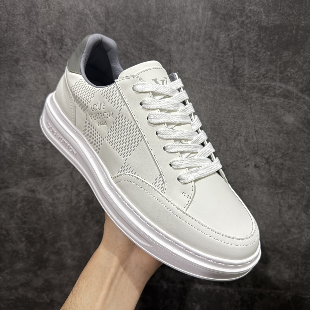 图片[3]-【广东纯原版】LOUIS VUITTON Beverly Hills 牛皮革 圆头系带 低帮 板鞋 男款 配件抽屉礼盒 盒中盒 防尘布袋 身份卡 小票 塑造优雅鞋面橡胶外底厚实而不失轻盈，其上点缀路易威登标识压纹。加衬内底和科技内衬再度升级舒适体验。意大利进口小牛皮内里高档舒适， 小牛真皮内里贴附PU超软脚感乳胶鞋垫 尺码：39 40 41 42 43 44 45-选品中心