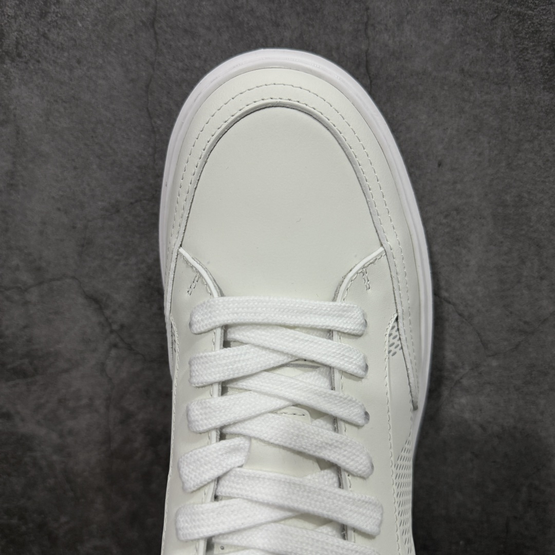 图片[5]-【广东纯原版】LOUIS VUITTON Beverly Hills 牛皮革 圆头系带 低帮 板鞋 男款 配件抽屉礼盒 盒中盒 防尘布袋 身份卡 小票 塑造优雅鞋面橡胶外底厚实而不失轻盈，其上点缀路易威登标识压纹。加衬内底和科技内衬再度升级舒适体验。意大利进口小牛皮内里高档舒适， 小牛真皮内里贴附PU超软脚感乳胶鞋垫 尺码：39 40 41 42 43 44 45-选品中心