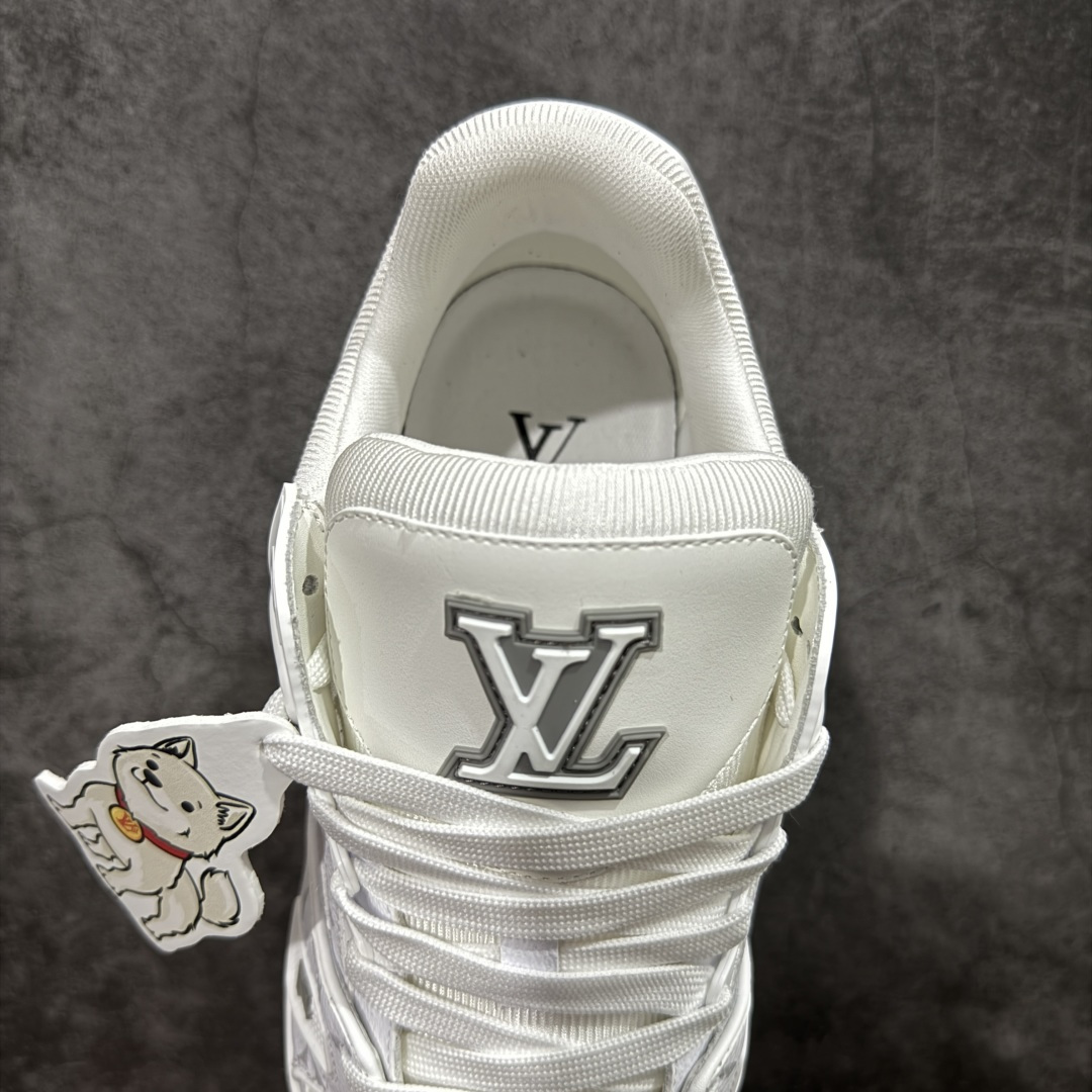 图片[8]-【XC版本】Louis Vuitton LV Trainer系列 新配色入库上架 市场货一堆的东西没必要做文案吹嘘 实拍如图 所见即所得 细节细揣摩 让你感受真正的好货 尺码： 39 40 41 42 43 44 45 46-选品中心