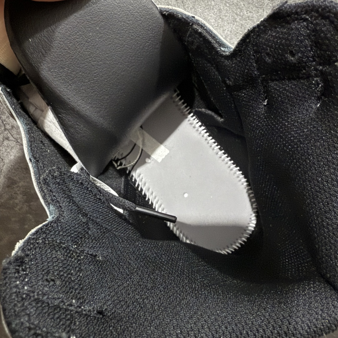 图片[9]-【XP版本】Air Jordan 1 Hi \’85 “Reverse Shadow” 舒适复古 防滑耐磨 高帮 复古篮球鞋 男女同款 灰黑色 反转影子灰2.0版 HV6674-020 国内一线头部知名大厂出品 知名厂牌同源 原鞋原楦头纸板开发 极致一眼正品既视感 原厂皮料打造 整体楦型 正确鞋垫 中底拉帮 飞翼3D高频深度立体 等各方细节做工完美呈现 最大限度还原公司正品 实拍如图所示 所见即所得 尺码：40 40.5 41 42 42.5 43 44 44.5 45 46 47.5-选品中心