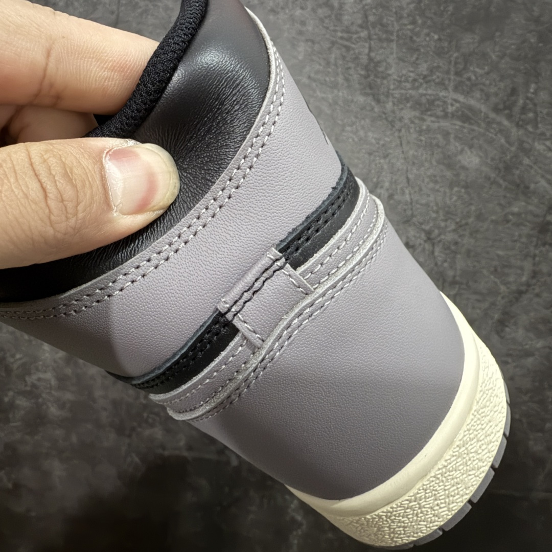 图片[2]-【XP版本】Air Jordan 1 Hi \’85 “Reverse Shadow” 舒适复古 防滑耐磨 高帮 复古篮球鞋 男女同款 灰黑色 反转影子灰2.0版 HV6674-020 国内一线头部知名大厂出品 知名厂牌同源 原鞋原楦头纸板开发 极致一眼正品既视感 原厂皮料打造 整体楦型 正确鞋垫 中底拉帮 飞翼3D高频深度立体 等各方细节做工完美呈现 最大限度还原公司正品 实拍如图所示 所见即所得 尺码：40 40.5 41 42 42.5 43 44 44.5 45 46 47.5-选品中心