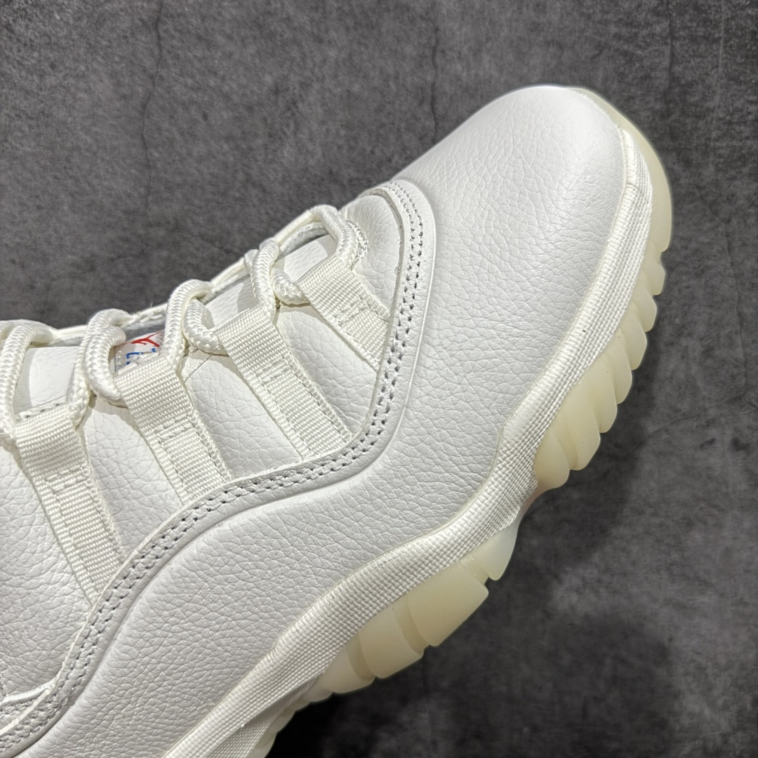 图片[6]-【外贸版】Air Jordan 11 Retro “285” AJ11亚特兰大 货号：IO8959-133   原楦原档案数据开模打造 原厂中底拉帮钢印 原厂漆皮 防冻不开裂 头层皮料 原装鞋撑 水晶大底正确色度色泽 原楦原数据刺绣 原厂车缝走线及对位 毫厘不差 飞人logo采用原数据电脑刺绣 原装正品碳纤维真实碳板 增强抗扭 原内标 原盒标 正确官方原盒 原厂防氧化水晶外底 原厂配套厂全掌solo气垫 尺码：40 40.5 41 42 42.5 43 44 44.5 45 46 47.5 48.5-选品中心