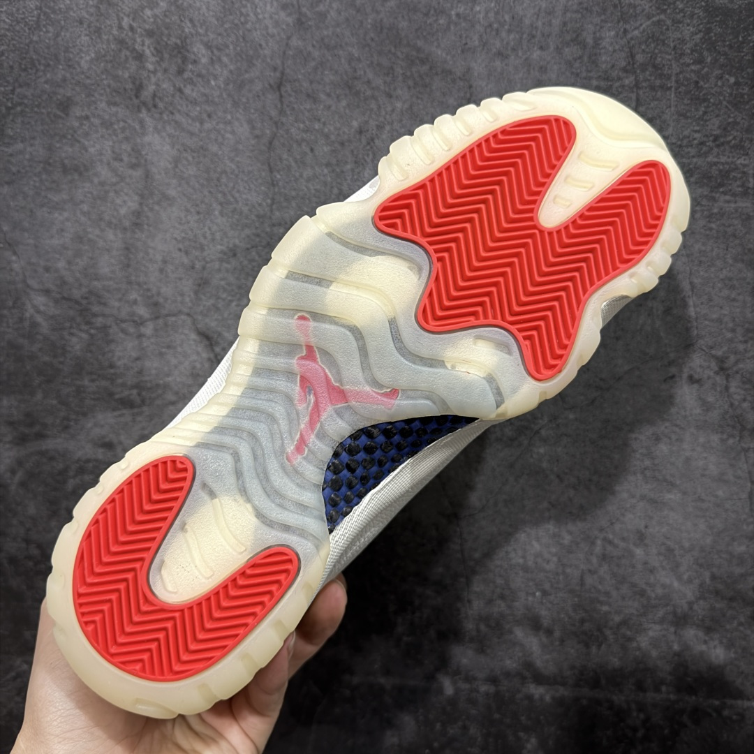 图片[9]-【外贸版】Air Jordan 11 Retro “285” AJ11亚特兰大 货号：IO8959-133   原楦原档案数据开模打造 原厂中底拉帮钢印 原厂漆皮 防冻不开裂 头层皮料 原装鞋撑 水晶大底正确色度色泽 原楦原数据刺绣 原厂车缝走线及对位 毫厘不差 飞人logo采用原数据电脑刺绣 原装正品碳纤维真实碳板 增强抗扭 原内标 原盒标 正确官方原盒 原厂防氧化水晶外底 原厂配套厂全掌solo气垫 尺码：40 40.5 41 42 42.5 43 44 44.5 45 46 47.5 48.5-选品中心