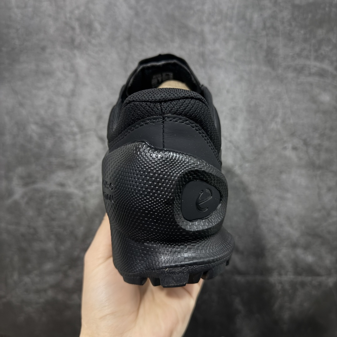 图片[4]-【顶级版】Ecco 爱步 健步探索系列 BIOM防滑真皮运动鞋 牛皮鞋面 纹理自然 柔韧耐穿 直接注塑工艺连接鞋面与鞋底 一体成型 合脚耐穿 橡胶外底 适应多种地形 防滑耐磨 强劲抓地 BIOM核心自然律动科技 符合人体工学 长效缓震 能量回弹 踏风前行 自然律动 裸足科技 尺码：39-44-选品中心