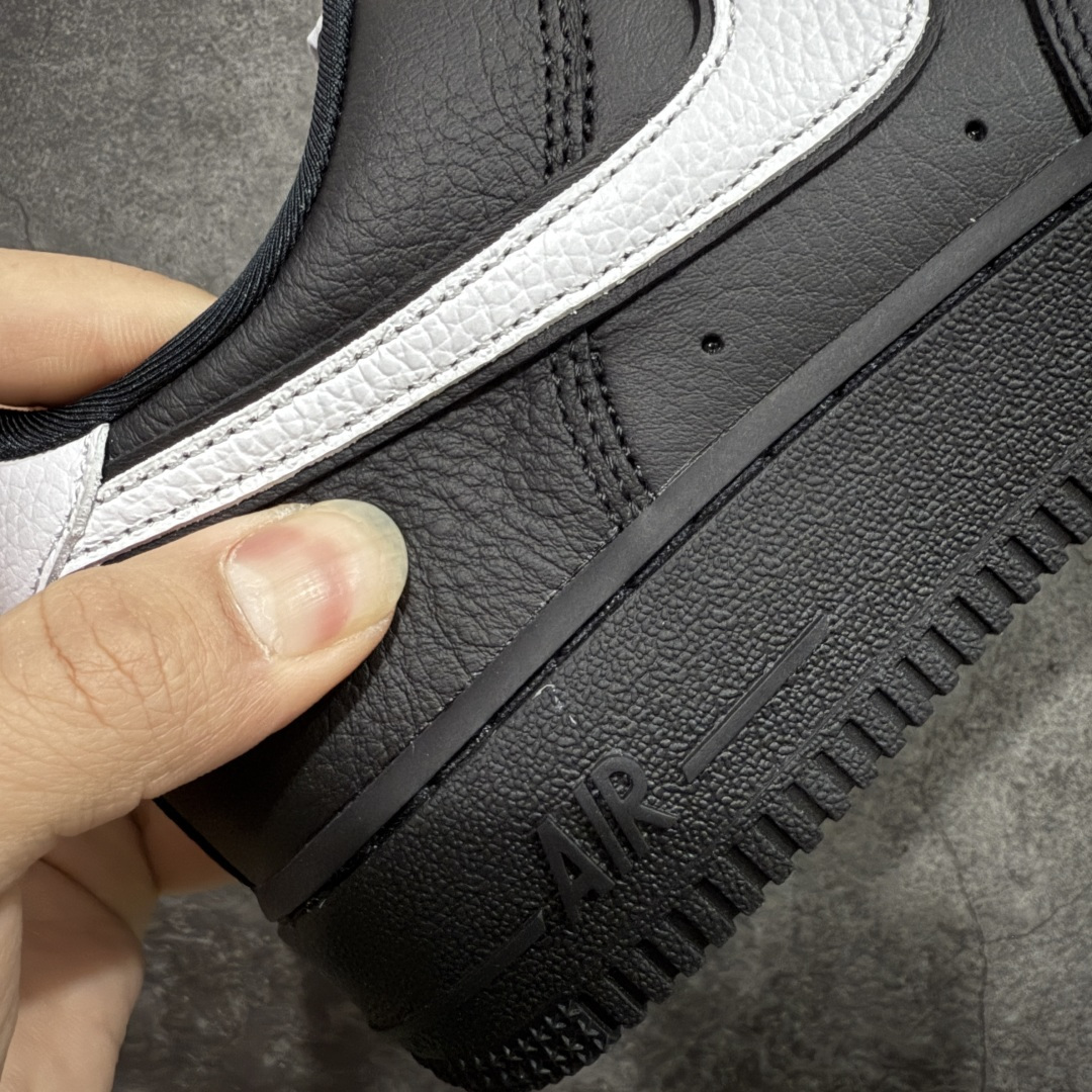 图片[3]-【Max原厂皮版】Nike Air Force 1 Low AF1空军一号 黑白 CQ0492-001 •市场最高品质 •原厂皮 纹理皮质原鞋保持一致 •正确拉帮线颜色与原鞋一致 •正确鞋垫RB材质 高弹性 •原厂电绣工艺 刺绣立体感饱满度一致 •原厂鞋舌织唛标 同步原鞋 •正确鞋盒外标 字体立体感 带芯片 •正确高频深度 •正确针车缝隙 尺码：35.5 36 36.5 37 37.5 38 38.5 39 40 40.5 41 42 42.5 43 44 44.5 45 46 46.5 47.5-选品中心