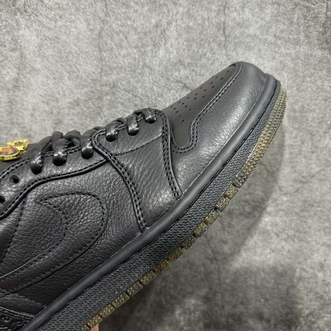 图片[6]-【纯原版】Air Jordan AJ1 Low 低帮 黑金 玄武 国区限定黑色 IO3147-001 市最具代表性版本 口碑大厂出品 品控大底版型不断改良更新 全套原纸板楦头开发 确保原汁原味 完美呈现版型 完美零毛边处理 原厂内置全掌气垫 价格定位良心 平台专用代工流水线出品 一眼公司既视感 拿到手的一瞬间就与众不同 碾压市面所有版本 全部原鞋开发 每一个配色都会采购原鞋确认细节 打破市面看图做货无好货之说 尺码：35.5 36 36.5 37.5 38 38.5 39 40 40.5 41 42 42.5 43 44 44.5 45 46 47.5-选品中心