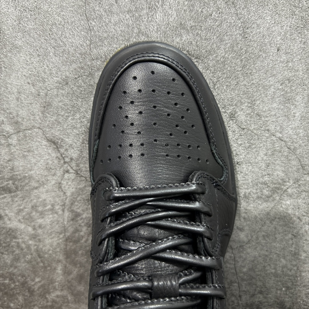 图片[5]-【纯原版】Air Jordan AJ1 Low 低帮 黑金 玄武 国区限定黑色 IO3147-001 市最具代表性版本 口碑大厂出品 品控大底版型不断改良更新 全套原纸板楦头开发 确保原汁原味 完美呈现版型 完美零毛边处理 原厂内置全掌气垫 价格定位良心 平台专用代工流水线出品 一眼公司既视感 拿到手的一瞬间就与众不同 碾压市面所有版本 全部原鞋开发 每一个配色都会采购原鞋确认细节 打破市面看图做货无好货之说 尺码：35.5 36 36.5 37.5 38 38.5 39 40 40.5 41 42 42.5 43 44 44.5 45 46 47.5-选品中心