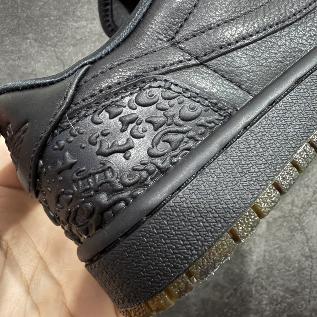 图片[3]-【纯原版】Air Jordan AJ1 Low 低帮 黑金 玄武 国区限定黑色 IO3147-001 市最具代表性版本 口碑大厂出品 品控大底版型不断改良更新 全套原纸板楦头开发 确保原汁原味 完美呈现版型 完美零毛边处理 原厂内置全掌气垫 价格定位良心 平台专用代工流水线出品 一眼公司既视感 拿到手的一瞬间就与众不同 碾压市面所有版本 全部原鞋开发 每一个配色都会采购原鞋确认细节 打破市面看图做货无好货之说 尺码：35.5 36 36.5 37.5 38 38.5 39 40 40.5 41 42 42.5 43 44 44.5 45 46 47.5-选品中心