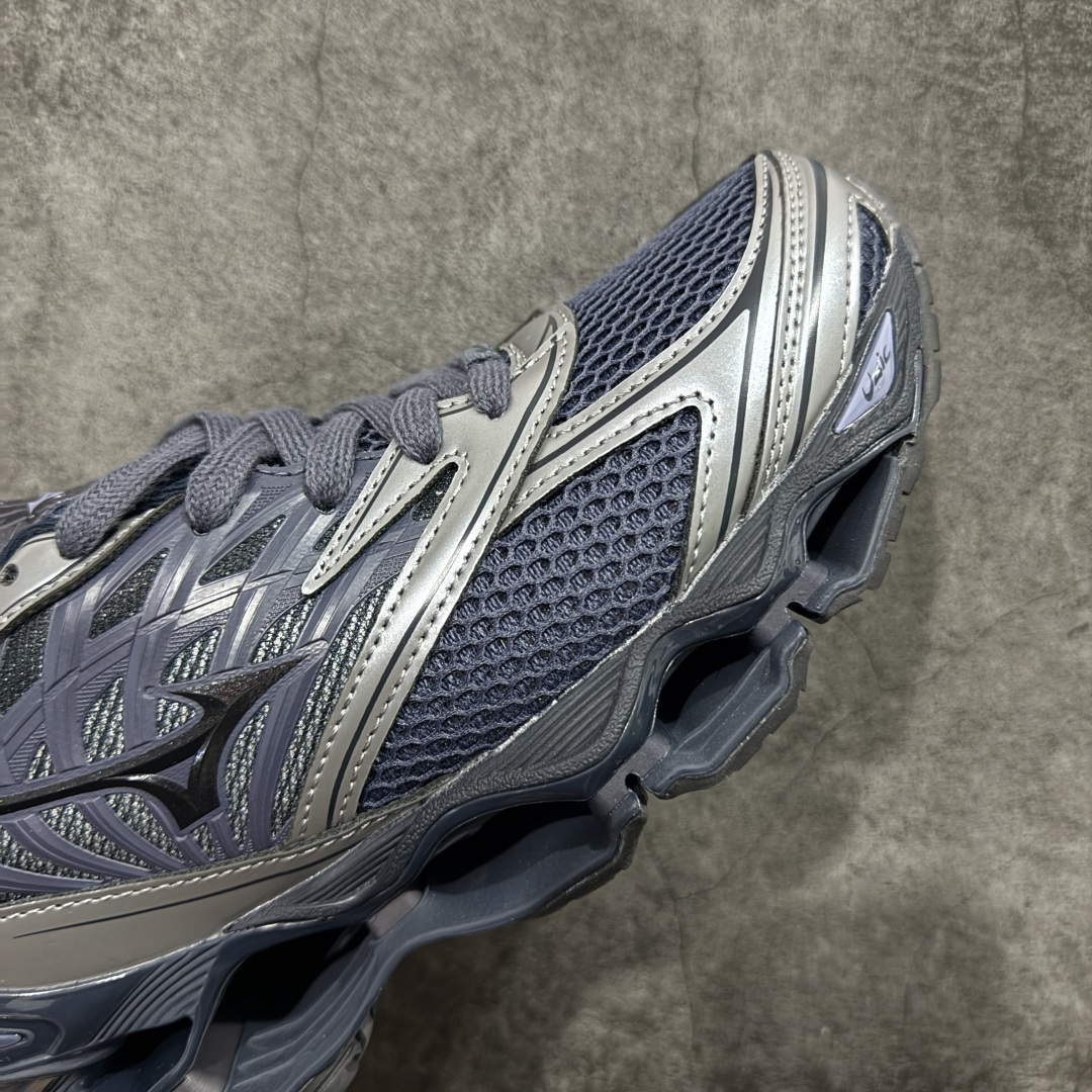 图片[6]-【纯原版】Mizuno 美津侬 WAVE PROPHECY 14S 复古时尚休闲舒适运动跑步鞋 美津浓WAVE机械缓震 可以说是机械缓震跑鞋科技的翘楚有着非凡的适应性，有着充分而持久的缓震能力和轻量化设计，是一双可以陪伴我们日常训练甚至是半马比赛的跑鞋，无论是“跑步初哥”还是“精英老鸟”，只要不是比较夸张的大体重人群，都可以穿着WAVE RIDER 来跑步。如果你不知道跑步穿什么鞋，不知道给别人推荐什么鞋，那么选“美津浓 ” 尺码：36-45-选品中心