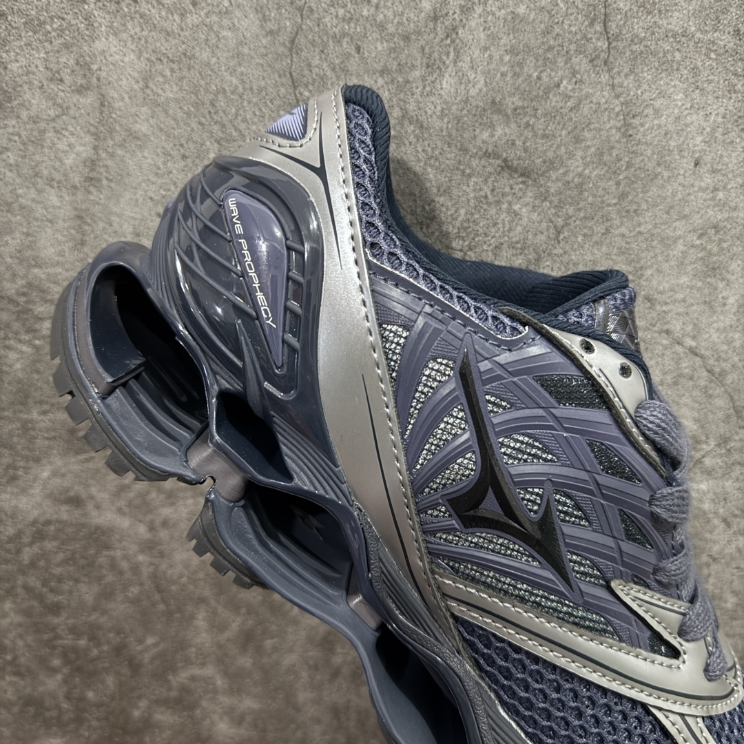 图片[7]-【纯原版】Mizuno 美津侬 WAVE PROPHECY 14S 复古时尚休闲舒适运动跑步鞋 美津浓WAVE机械缓震 可以说是机械缓震跑鞋科技的翘楚有着非凡的适应性，有着充分而持久的缓震能力和轻量化设计，是一双可以陪伴我们日常训练甚至是半马比赛的跑鞋，无论是“跑步初哥”还是“精英老鸟”，只要不是比较夸张的大体重人群，都可以穿着WAVE RIDER 来跑步。如果你不知道跑步穿什么鞋，不知道给别人推荐什么鞋，那么选“美津浓 ” 尺码：36-45-选品中心