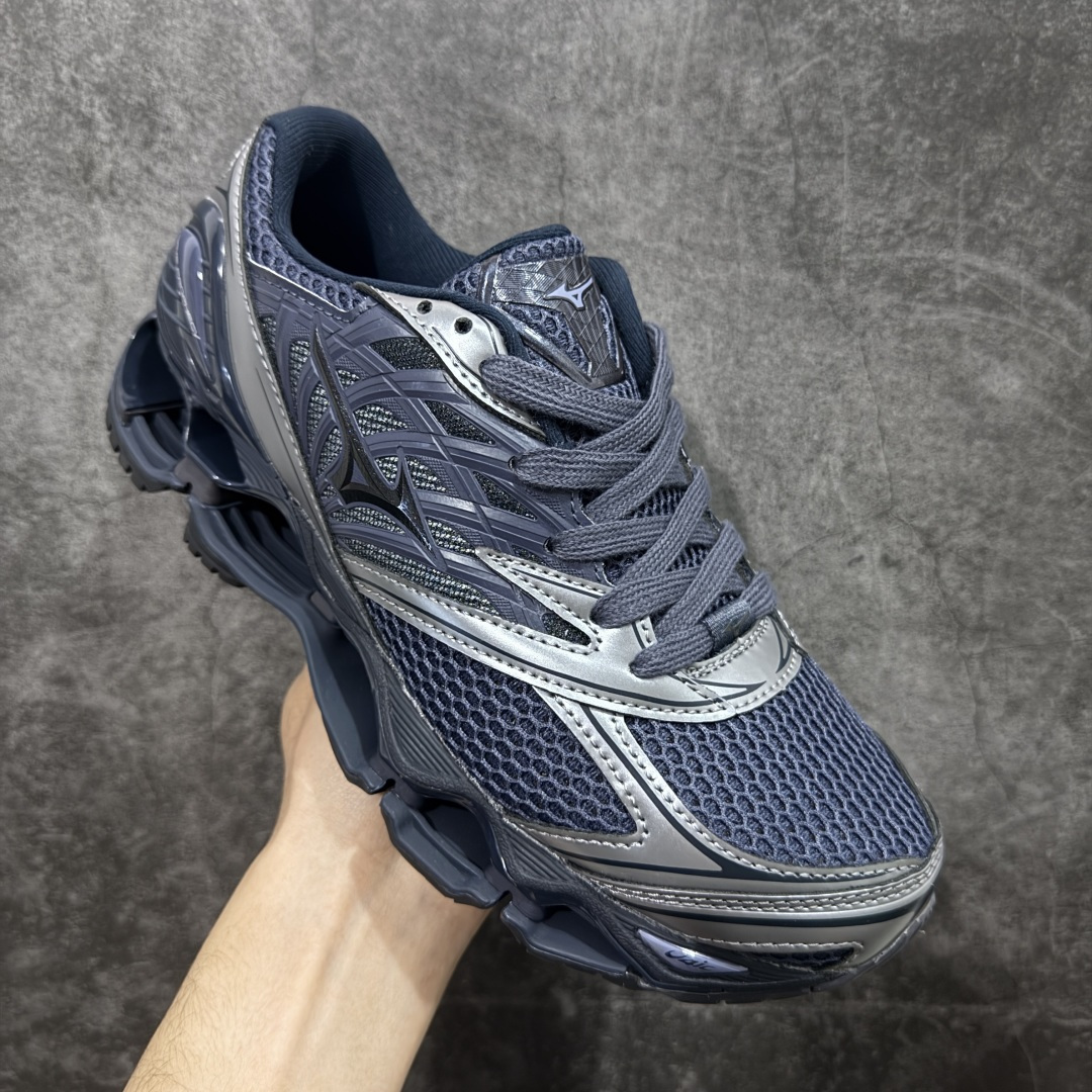 图片[3]-【纯原版】Mizuno 美津侬 WAVE PROPHECY 14S 复古时尚休闲舒适运动跑步鞋 美津浓WAVE机械缓震 可以说是机械缓震跑鞋科技的翘楚有着非凡的适应性，有着充分而持久的缓震能力和轻量化设计，是一双可以陪伴我们日常训练甚至是半马比赛的跑鞋，无论是“跑步初哥”还是“精英老鸟”，只要不是比较夸张的大体重人群，都可以穿着WAVE RIDER 来跑步。如果你不知道跑步穿什么鞋，不知道给别人推荐什么鞋，那么选“美津浓 ” 尺码：36-45-选品中心