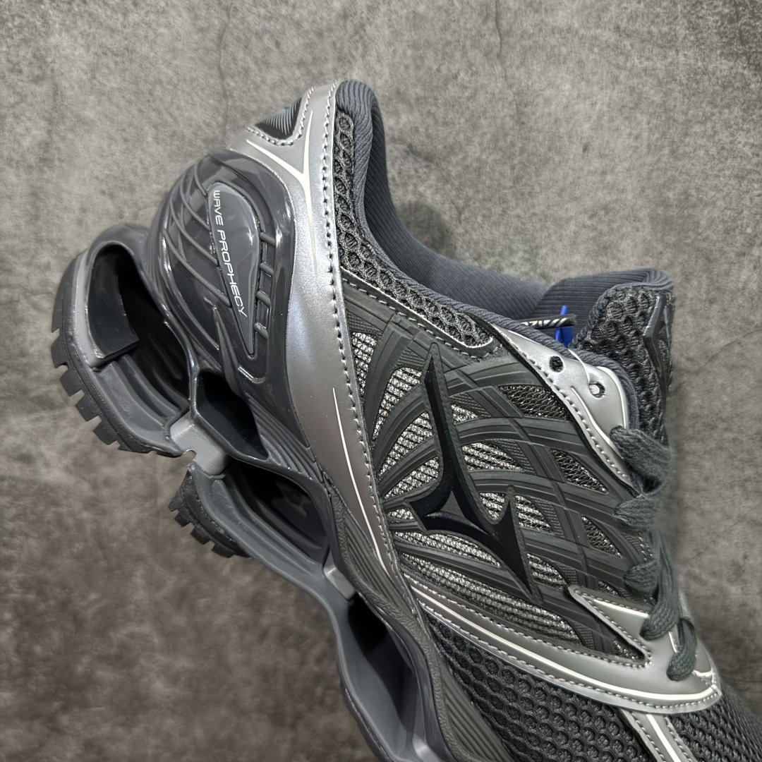 图片[7]-【纯原版】Mizuno 美津侬 WAVE PROPHECY 14S 复古时尚休闲舒适运动跑步鞋 美津浓WAVE机械缓震 可以说是机械缓震跑鞋科技的翘楚有着非凡的适应性，有着充分而持久的缓震能力和轻量化设计，是一双可以陪伴我们日常训练甚至是半马比赛的跑鞋，无论是“跑步初哥”还是“精英老鸟”，只要不是比较夸张的大体重人群，都可以穿着WAVE RIDER 来跑步。如果你不知道跑步穿什么鞋，不知道给别人推荐什么鞋，那么选“美津浓 ” 尺码：36-45-选品中心