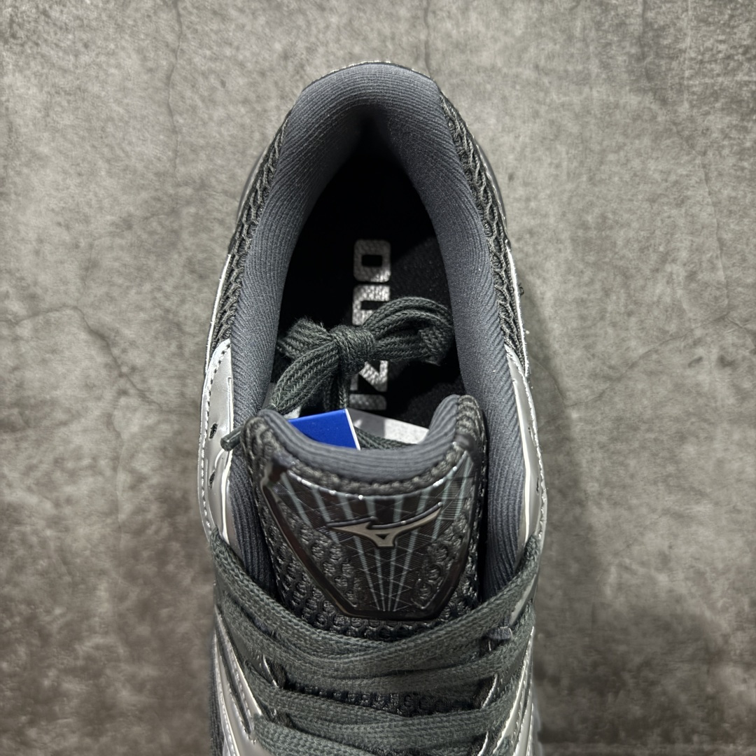 图片[8]-【纯原版】Mizuno 美津侬 WAVE PROPHECY 14S 复古时尚休闲舒适运动跑步鞋 美津浓WAVE机械缓震 可以说是机械缓震跑鞋科技的翘楚有着非凡的适应性，有着充分而持久的缓震能力和轻量化设计，是一双可以陪伴我们日常训练甚至是半马比赛的跑鞋，无论是“跑步初哥”还是“精英老鸟”，只要不是比较夸张的大体重人群，都可以穿着WAVE RIDER 来跑步。如果你不知道跑步穿什么鞋，不知道给别人推荐什么鞋，那么选“美津浓 ” 尺码：36-45-选品中心