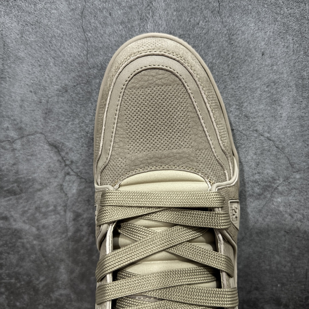 图片[5]-【PK纯原版】Louis Vuitton 路易威登 LV Trainer 低帮休闲板鞋 同步官方2025最新原版包装 海淘代购同渠道品质 高端零售 外贸充正专供 原版购入开发 ZP级全套包装 完美楦型 正确卡色 大底TPU 质感媲美原版 细节与原版一致 请注意区分市面通货材 尺码：39 40 41 42 43 44 45 46-选品中心