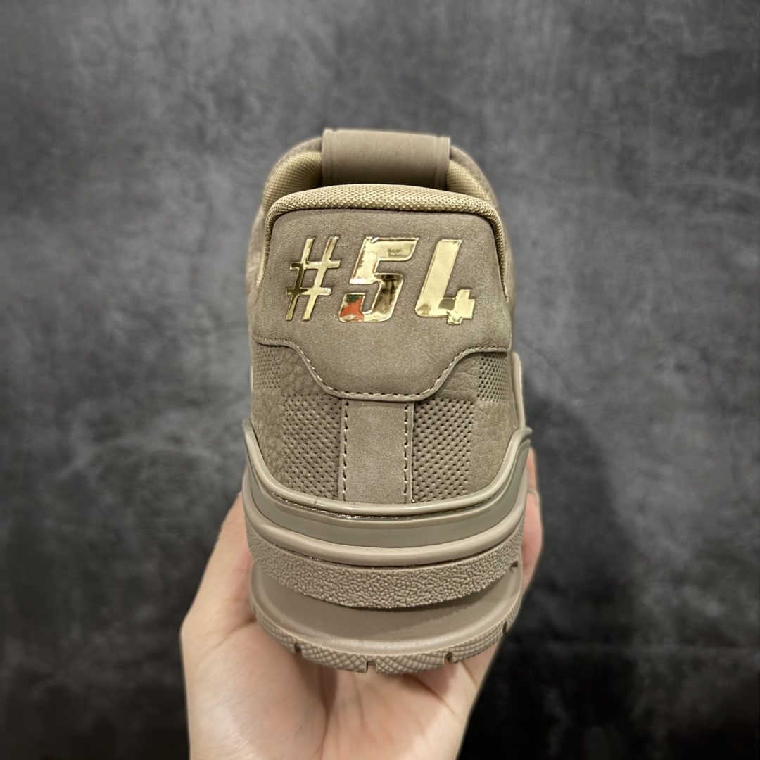 图片[4]-【PK纯原版】Louis Vuitton 路易威登 LV Trainer 低帮休闲板鞋 同步官方2025最新原版包装 海淘代购同渠道品质 高端零售 外贸充正专供 原版购入开发 ZP级全套包装 完美楦型 正确卡色 大底TPU 质感媲美原版 细节与原版一致 请注意区分市面通货材 尺码：39 40 41 42 43 44 45 46-选品中心